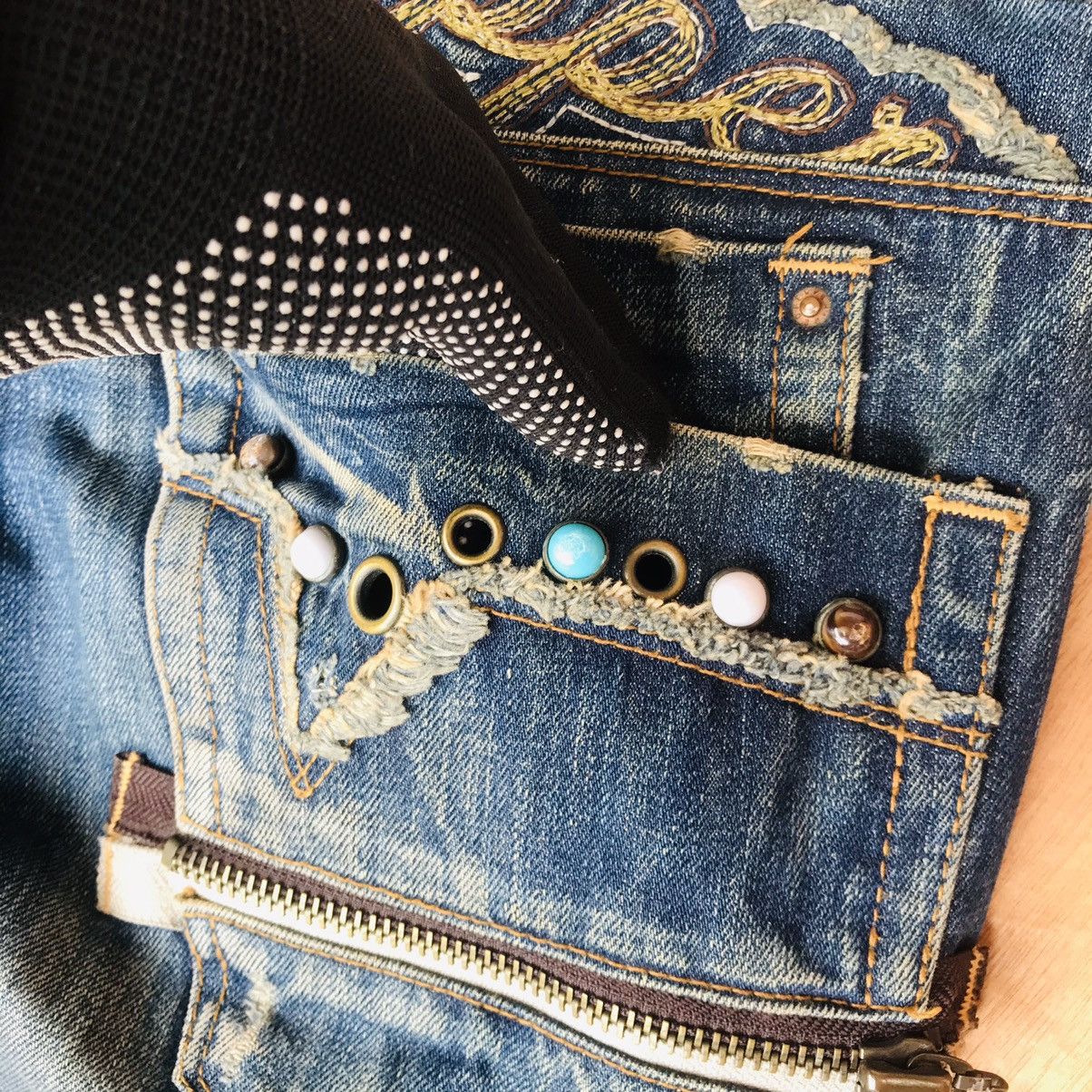 Japanese Brand Vintage (W32x33)Red Pepper Pearl MARBLE Studded Mud-wash Size US 32 / EU 48 - 15 Thumbnail
