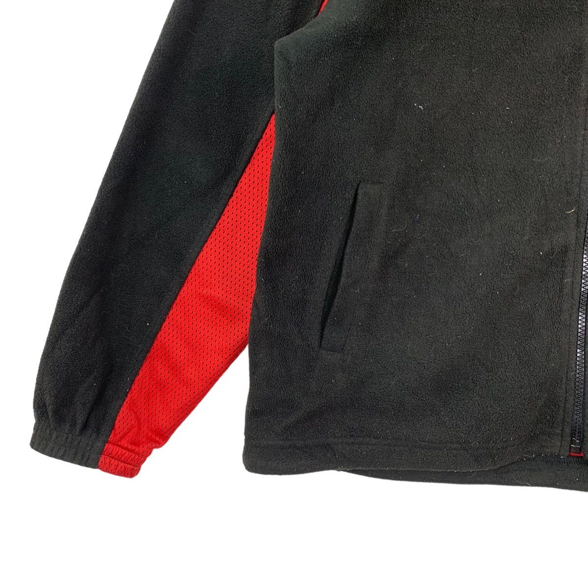 Vintage Vintage Bridgestone Blizzak Revo Zipper Fleece Jacket Size US L / EU 52-54 / 3 - 3 Thumbnail