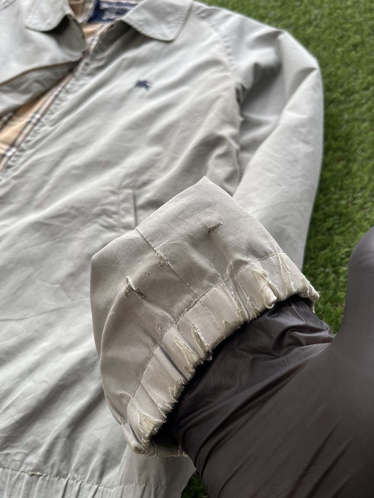 Burberry × Vintage Burberry Nova Check Light Jacket Distressed Size US L / EU 52-54 / 3 - 8 Thumbnail