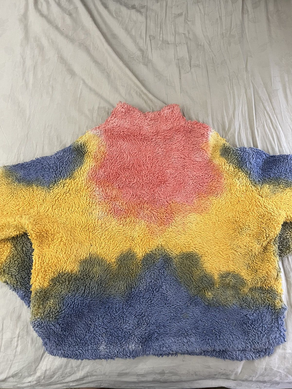 Tie dye sherpa pullover hotsell