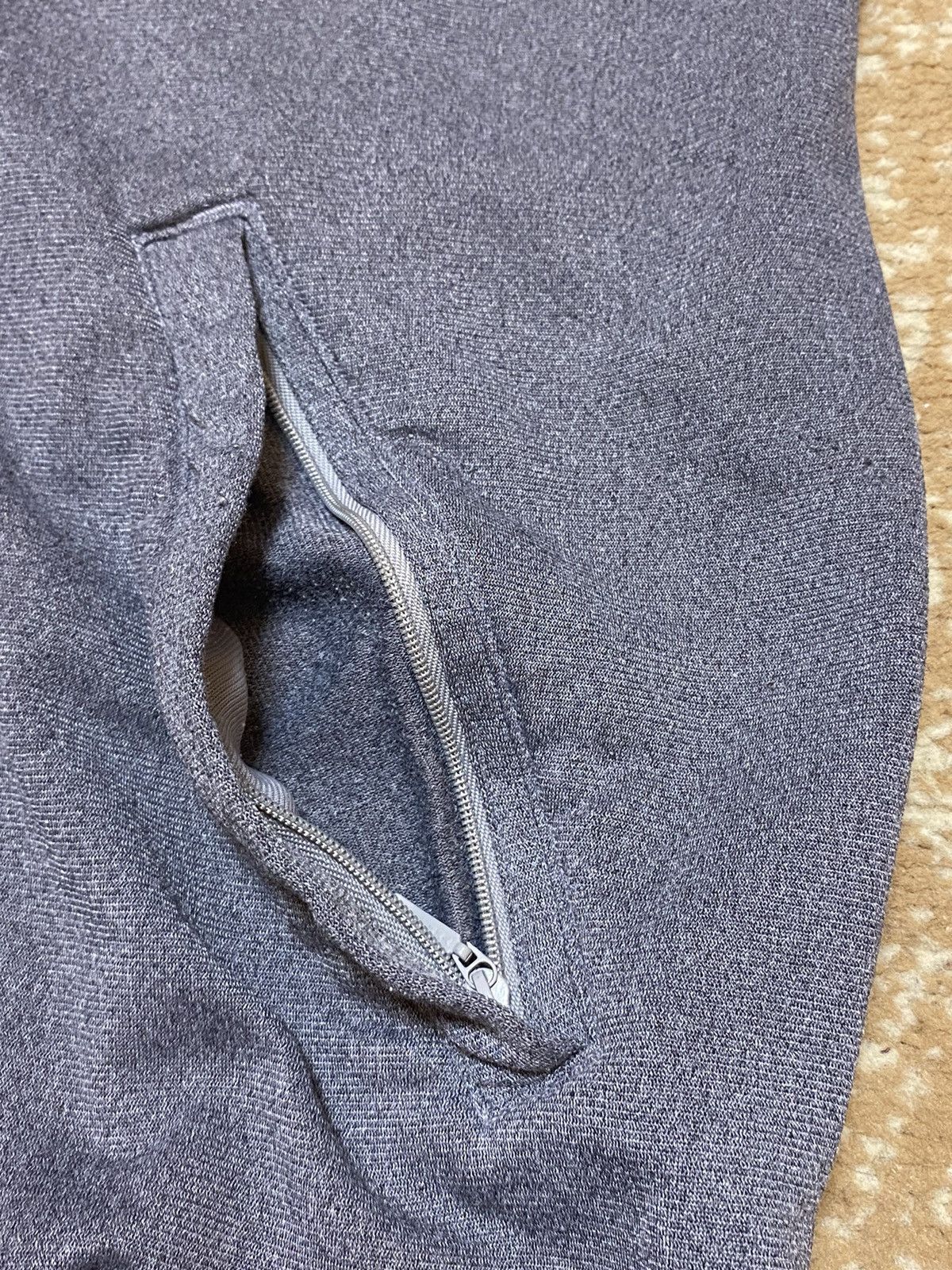 Nike Vintage Nike zip hoodie streetwear smallswoosh logo size XL Size US XL / EU 56 / 4 - 5 Thumbnail