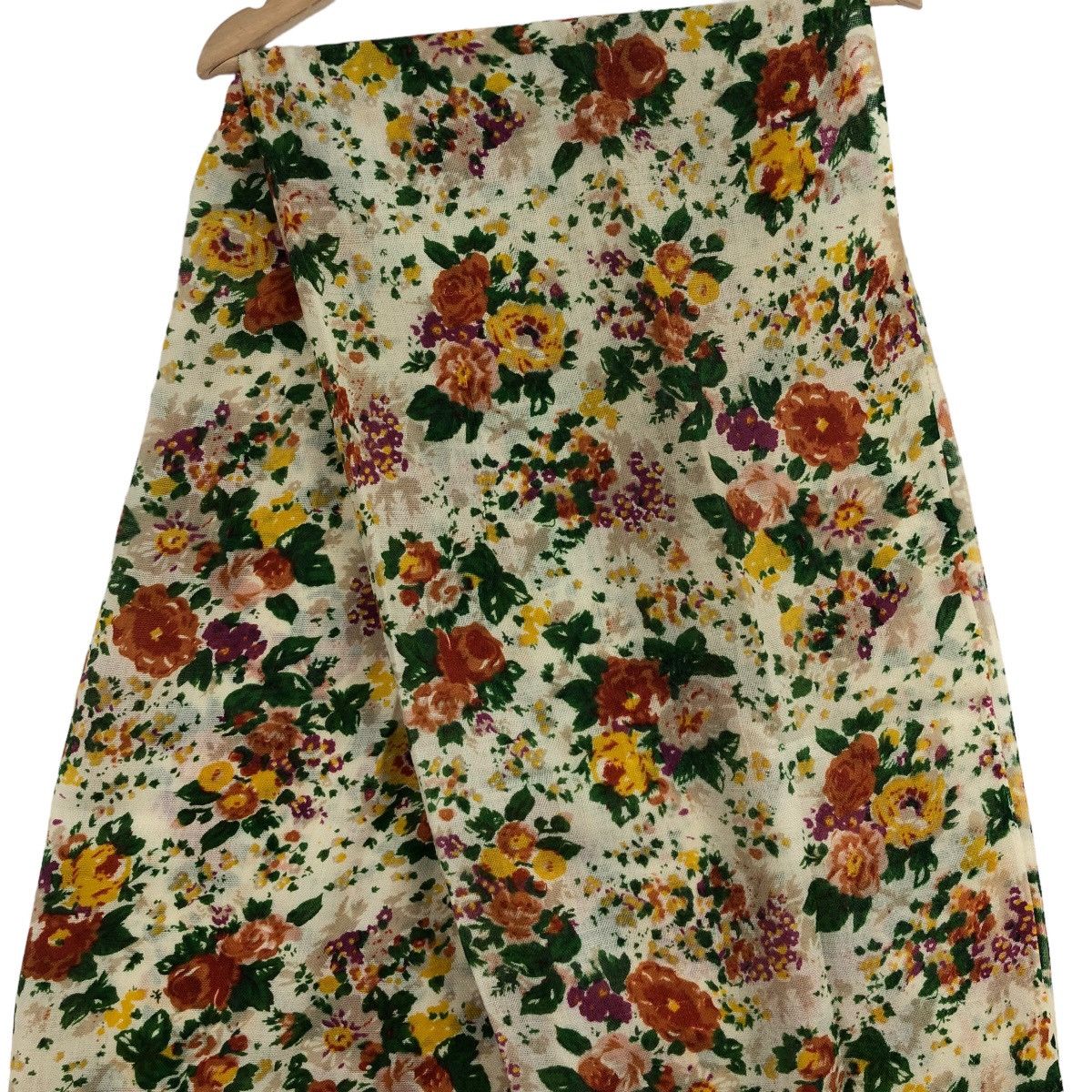 LOWRYS FARM Vintage LOWRYS FARM Scarves Muffler Flower Floral Design Size ONE SIZE - 2 Thumbnail