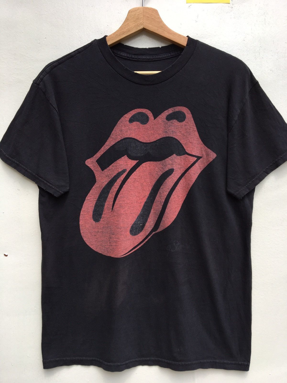 Band Tees Vintage The Rolling Stones Band Tees Shirt Size US M / EU 48-50 / 2 - 4 Thumbnail