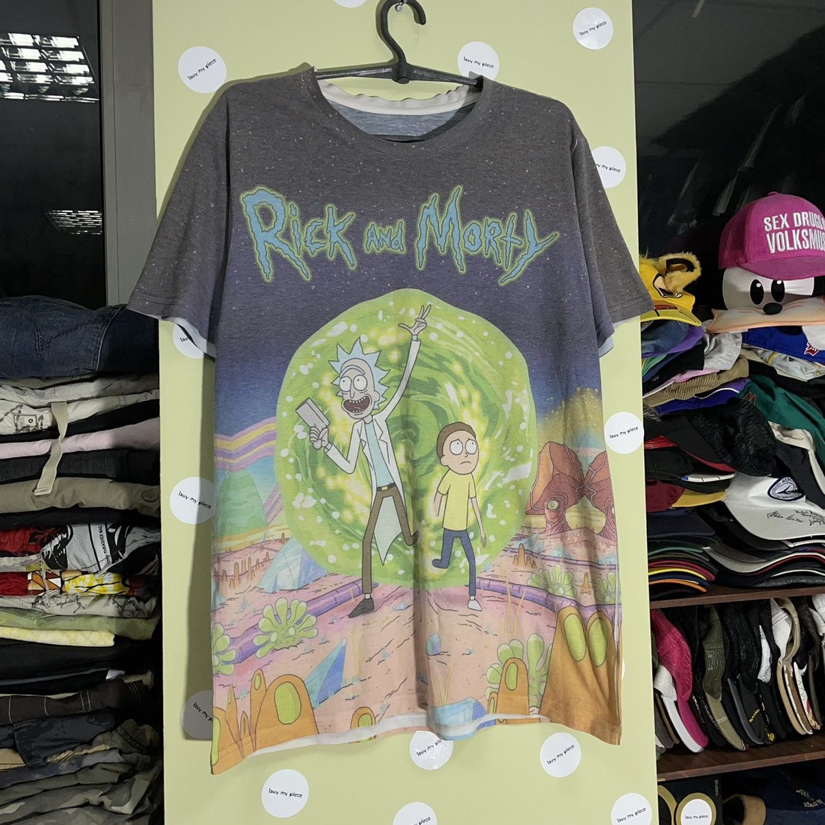 Vintage Vintage Y2K Rick and Morty Portal Graphic Tee Streetwear M Size US M / EU 48-50 / 2 - 2 Thumbnail