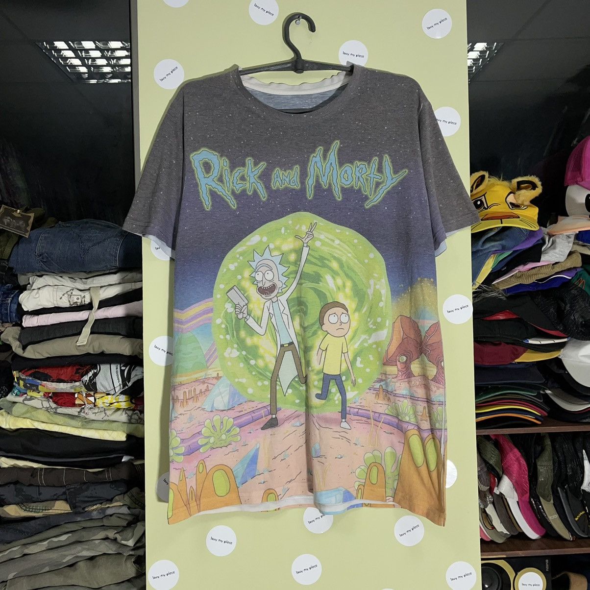 image of Y2K Adult “Rick And Morty ”Portal Print Humor Tee, Men's (Size Medium)