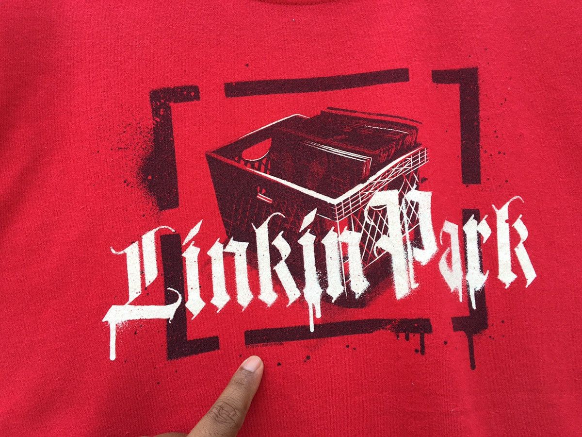 Band Tees Vtg LINKIN PARK 2004 Chester Bennington Concert Tour Tee Size US L / EU 52-54 / 3 - 9 Thumbnail