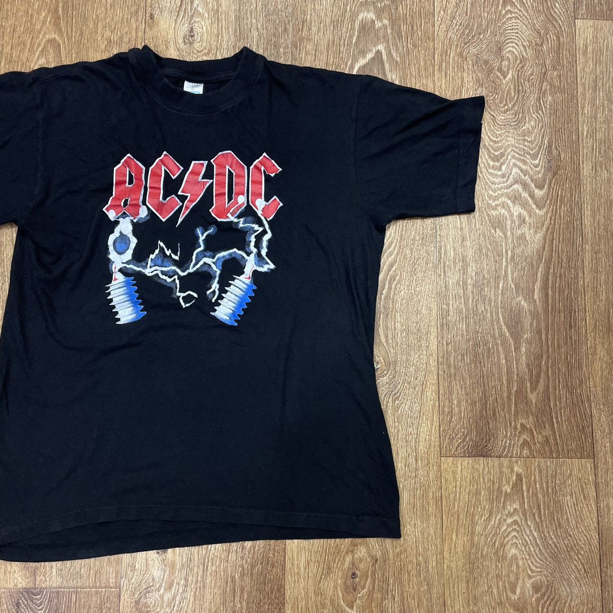 Vintage Vintage 90s AC DC Band Tee Sun Faded Graphic Streetwear M Size US M / EU 48-50 / 2 - 2 Thumbnail