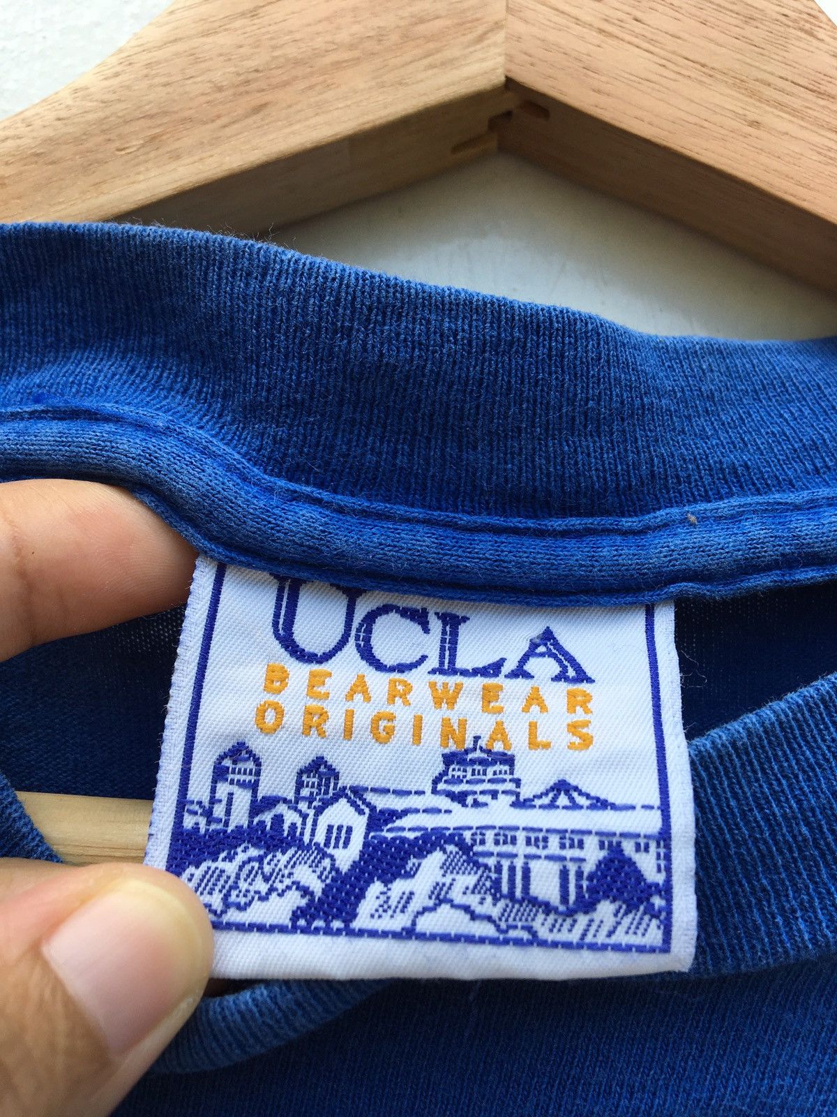 Vintage Vintage Rare UCLA University of California Spellout Tshirt Size US M / EU 48-50 / 2 - 6 Thumbnail