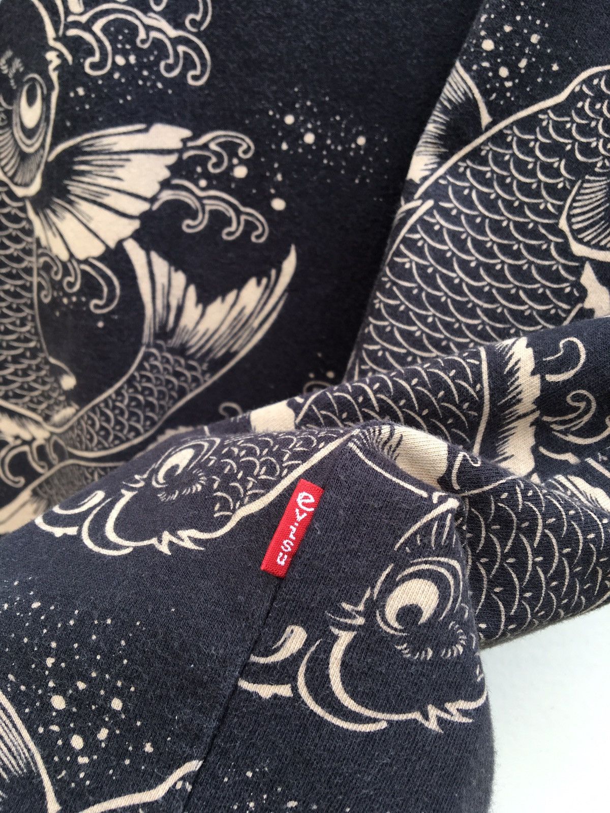 Evisu Vintage Evisu Full Print Koi Fish Buttons Shirt Size US M / EU 48-50 / 2 - 20 Thumbnail