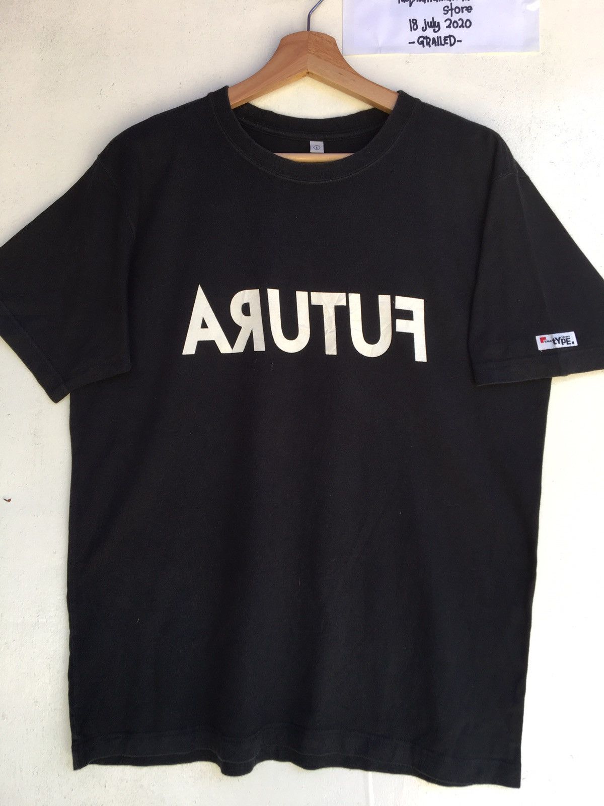 Futura × Uniqlo Rare FUTURA x Uniqlo Spellout Black Tshirt Size US M / EU 48-50 / 2 - 4 Thumbnail