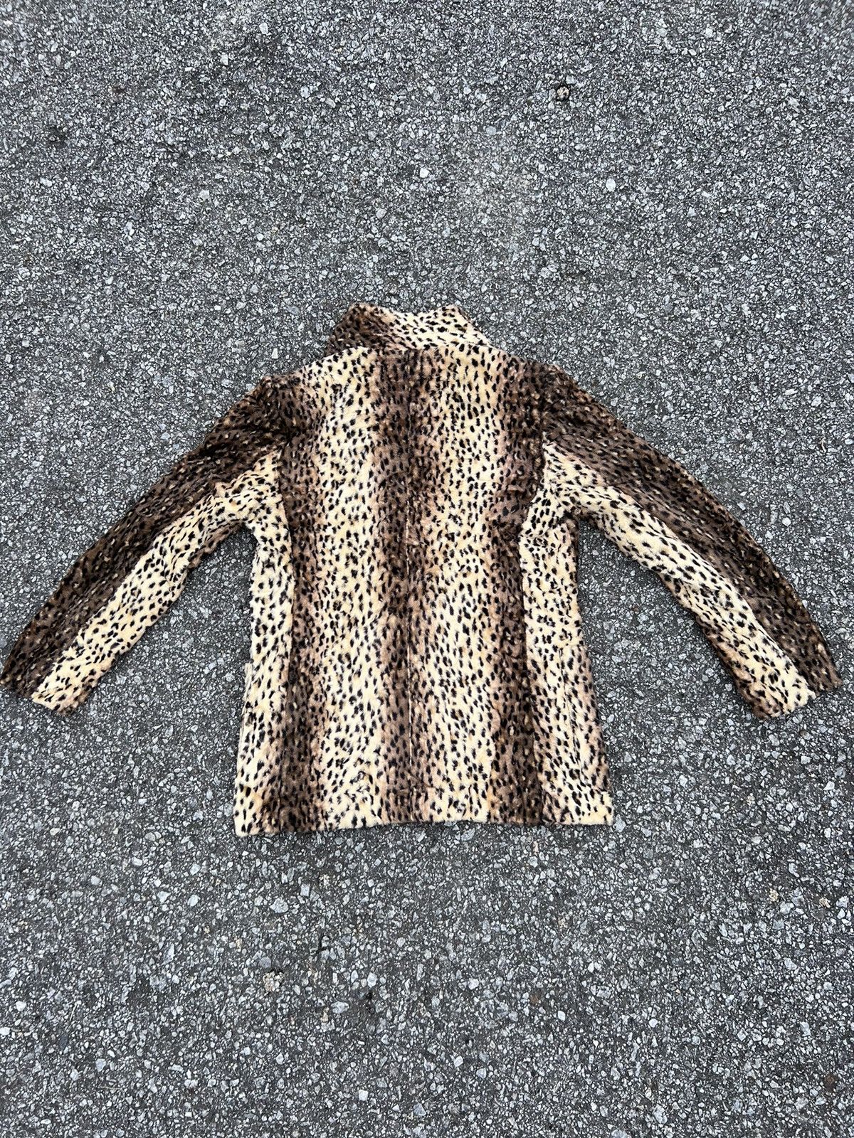 Vintage VINTAGE LEOPARD PRINT FAUX FUR JACKET BY MILENE JOIE Size S / US 4 / IT 40 - 2 Thumbnail