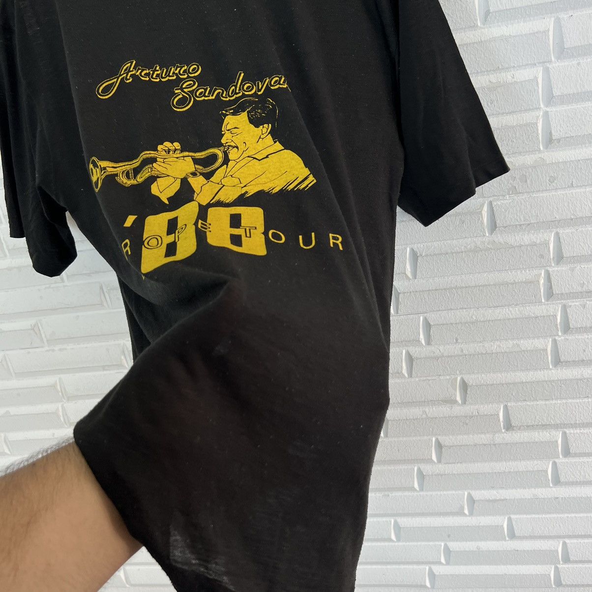Band Tees VINTAGE ‘88 ARTURO SANDDOVAL EUROPE TOUR BIG LOGO Size US M / EU 48-50 / 2 - 5 Thumbnail