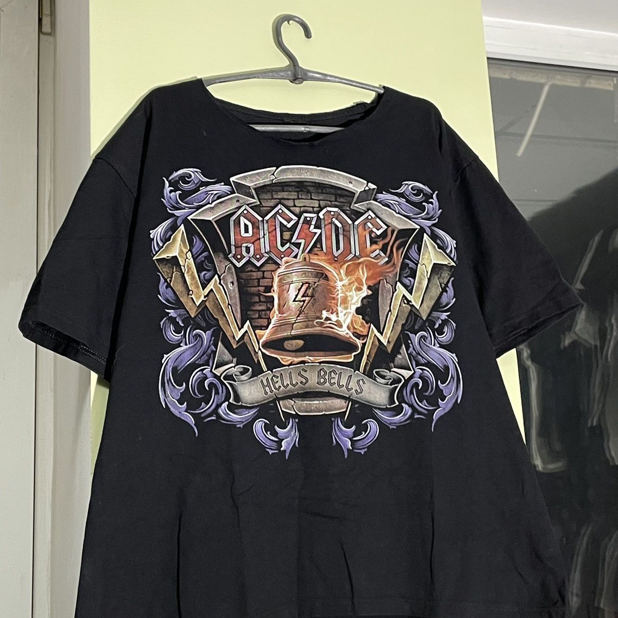 Vintage Vintage Y2K AC DC Band Tee Graphic Tee Streetwear Slim L Size US L / EU 52-54 / 3 - 3 Thumbnail