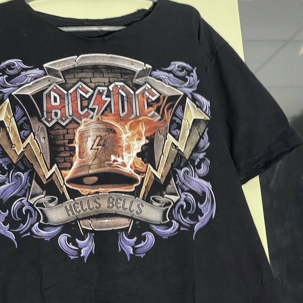 Vintage Vintage Y2K AC DC Band Tee Graphic Tee Streetwear Slim L Size US L / EU 52-54 / 3 - 4 Thumbnail