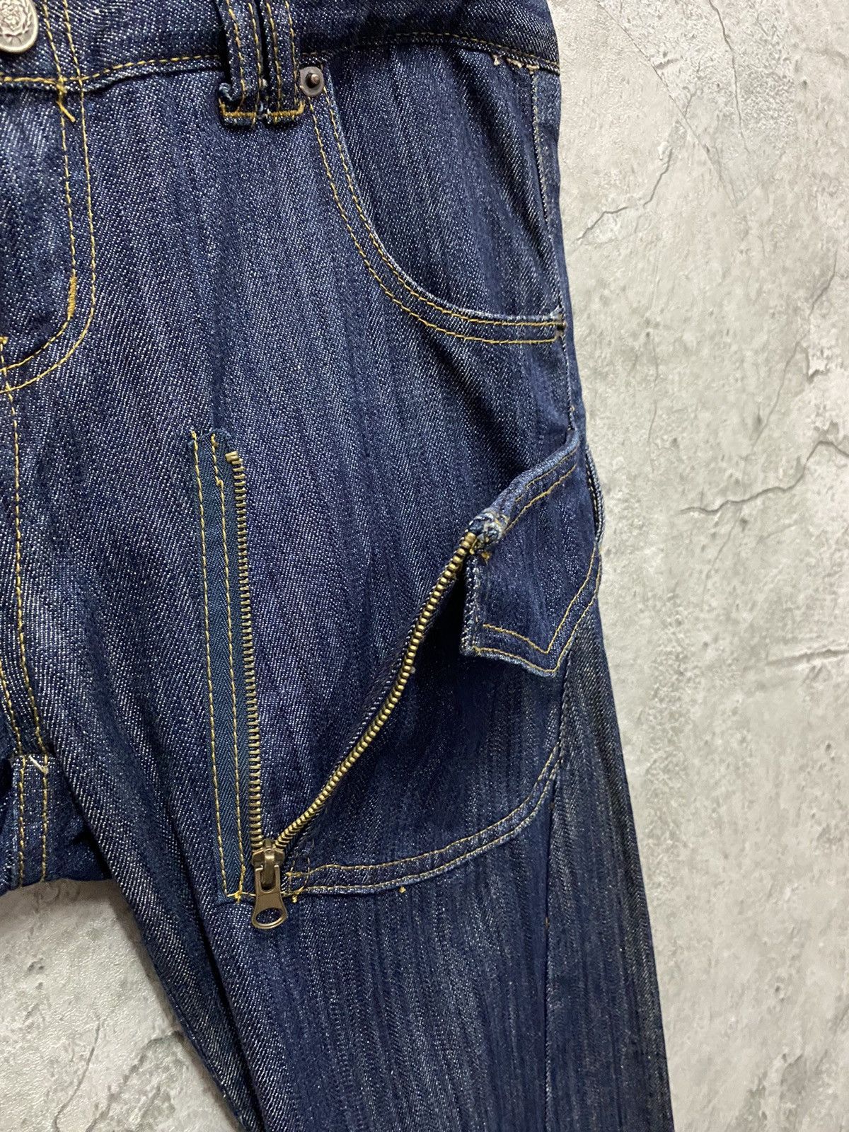 GOSTAR DE FUGA Japan Brand Decom Cargo Triple Waist Reconstructed Denim Size US 34 / EU 50 - 12 Thumbnail
