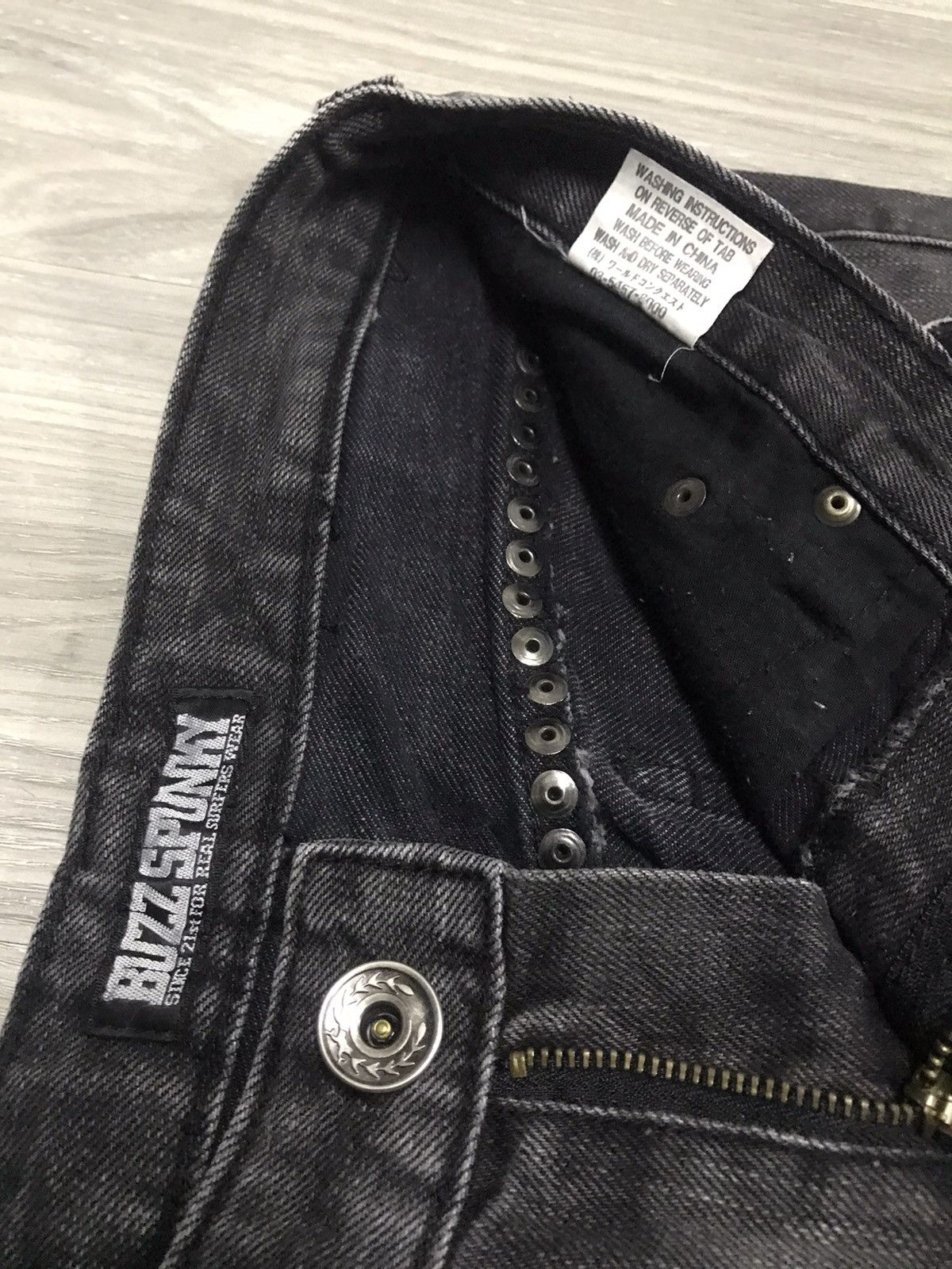 Japanese Brand BUZZ SPUNKY WAIST STUDDED FLARE JEANS Size US 30 / EU 46 - 12 Thumbnail