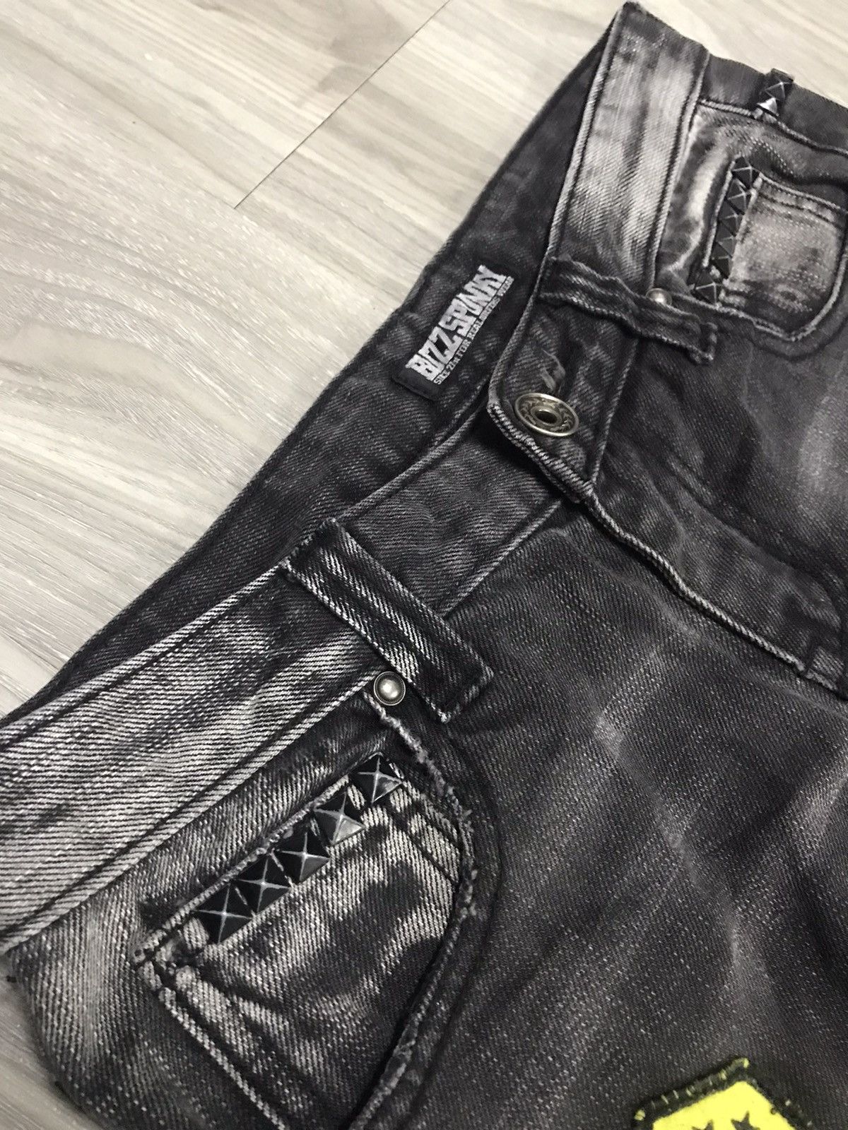 Japanese Brand BUZZ SPUNKY WAIST STUDDED FLARE JEANS Size US 30 / EU 46 - 10 Thumbnail