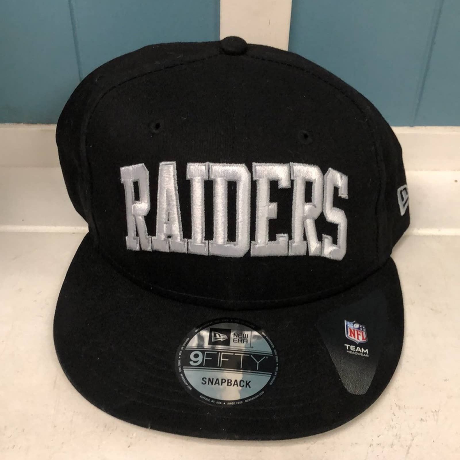 VTG 90s NFL LOS ANGELES RAIDERS SNAPBACK HAT New Era 9Fifty