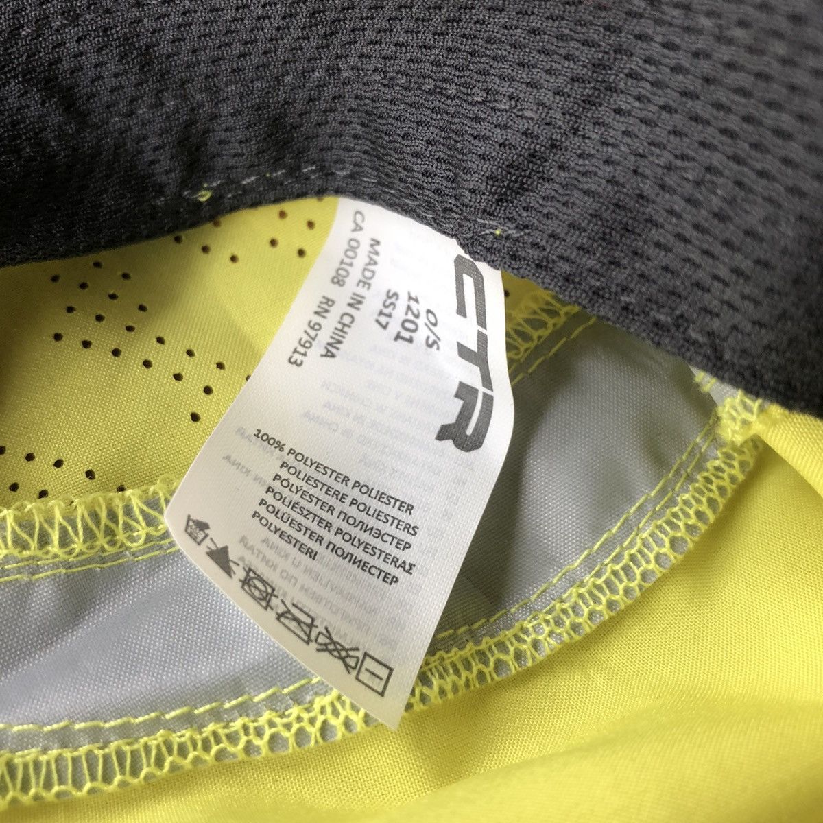 Other CTR Chase REFLECTIVE Midnight Cap Size ONE SIZE - 6 Thumbnail