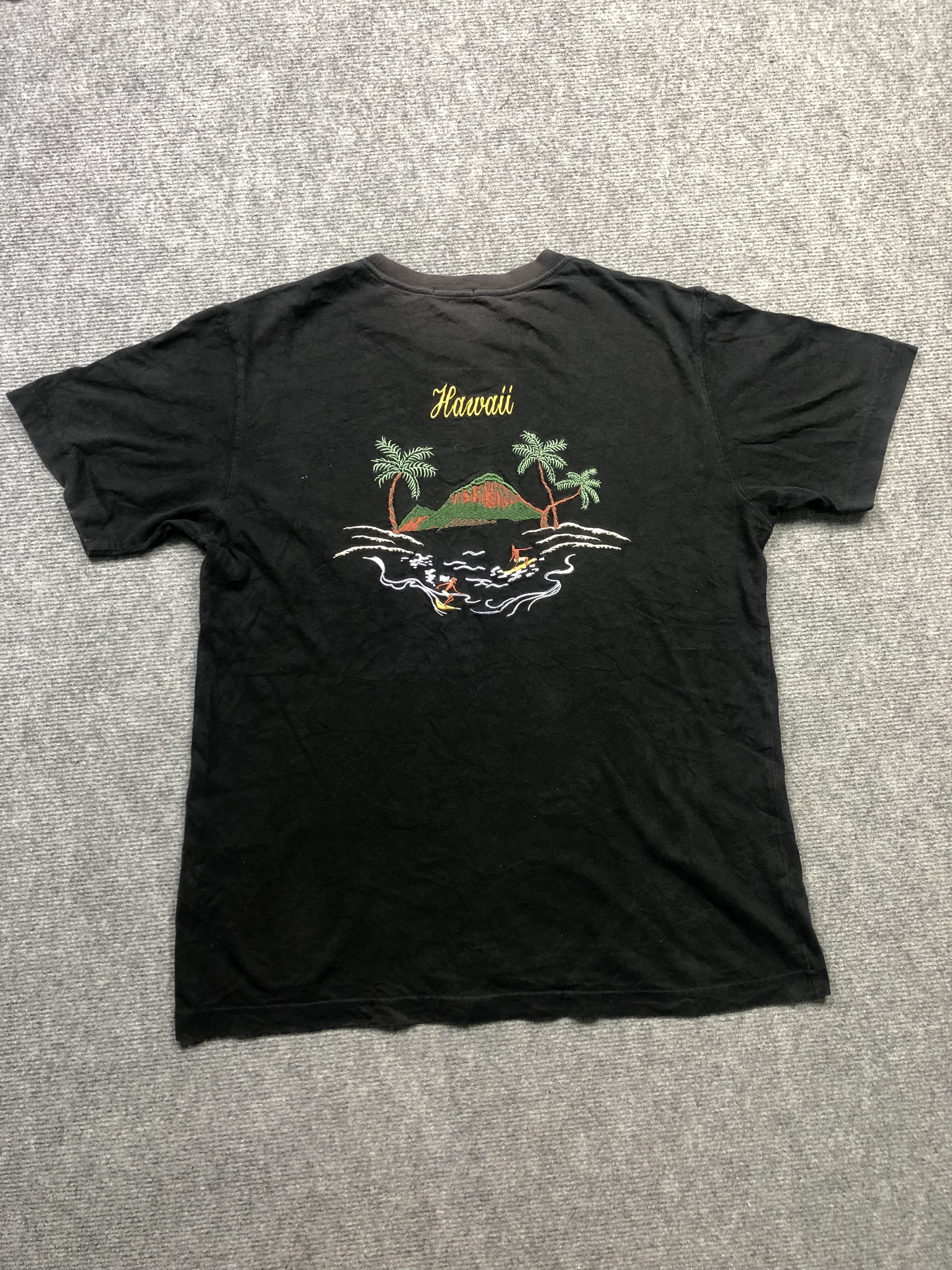 Other Hawaii Surfing Tshirt Size US L / EU 52-54 / 3 - 7 Thumbnail
