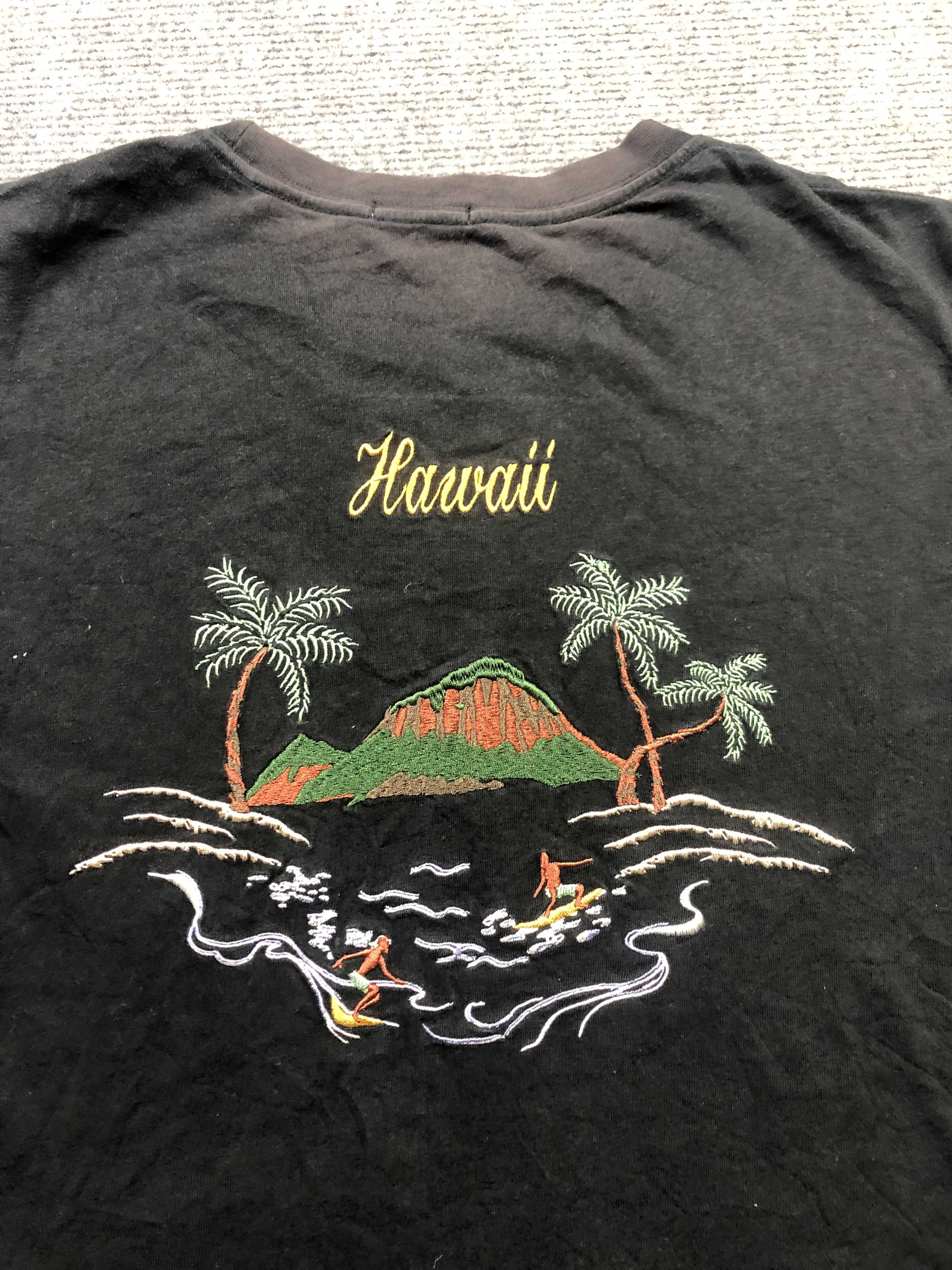 Other Hawaii Surfing Tshirt Size US L / EU 52-54 / 3 - 6 Thumbnail