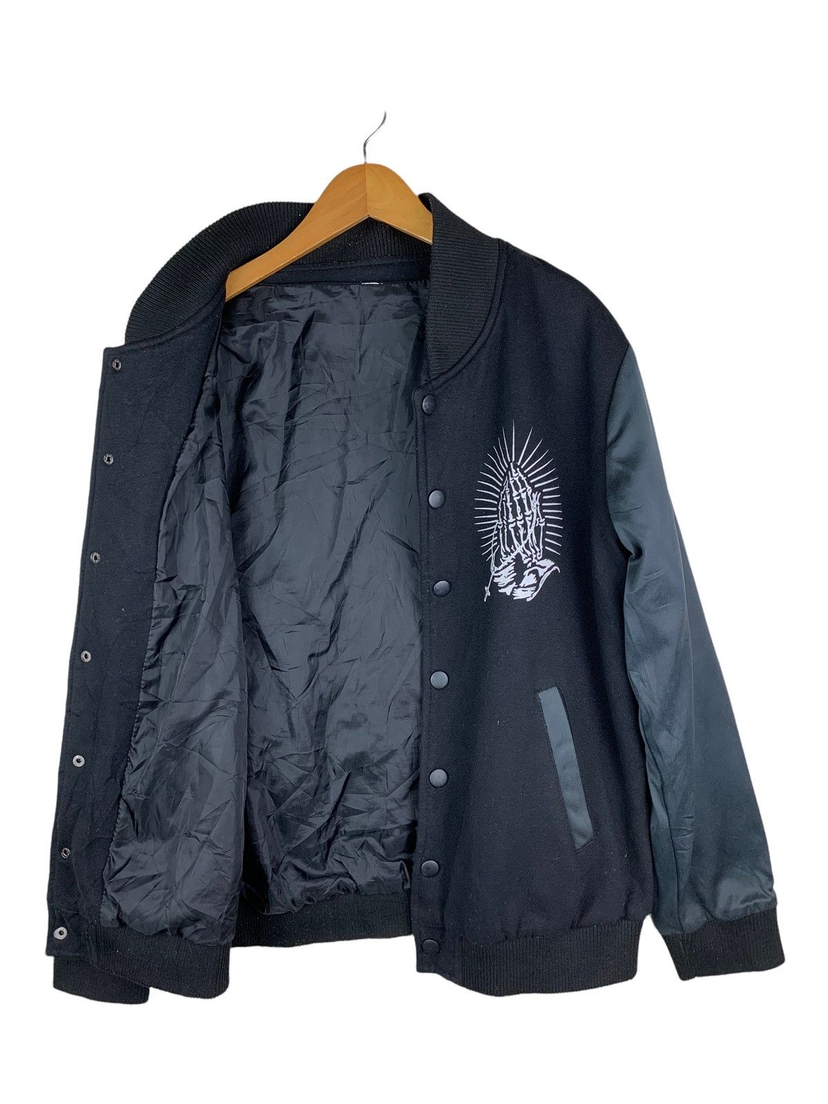 Japanese Brand × Vintage Black Famed The Fantastic World Super Varsity Jacket Size US M / EU 48-50 / 2 - 11 Thumbnail