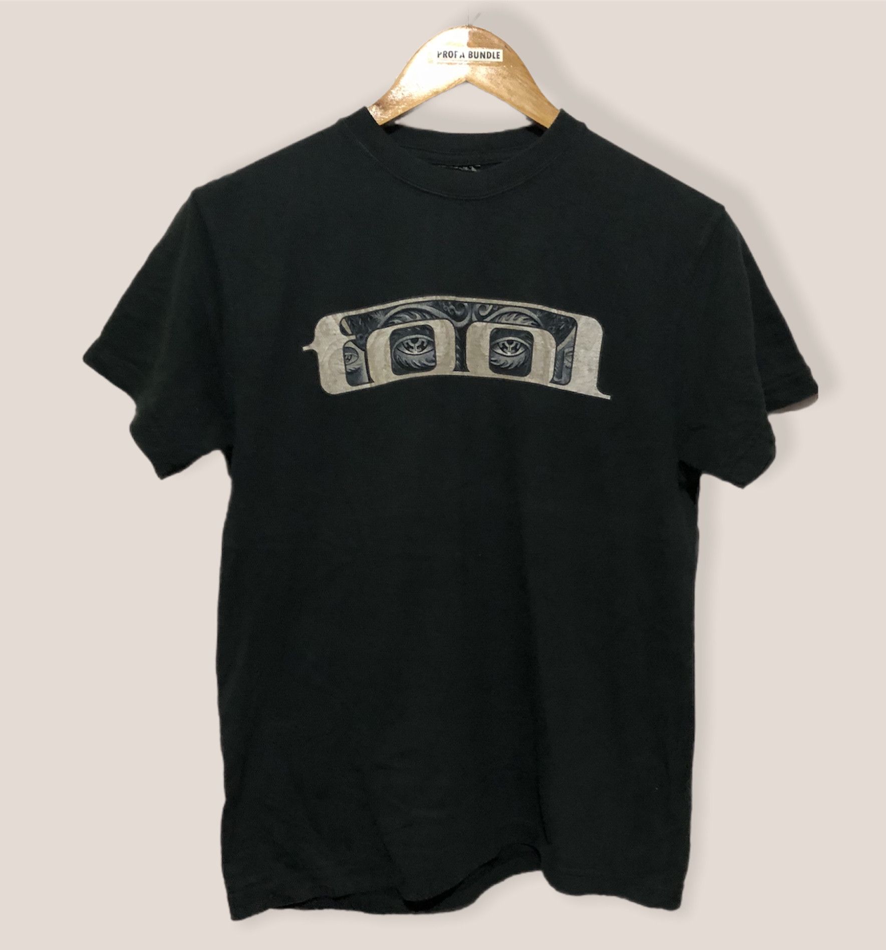 Vintage Tool American Rock Band Tshirt