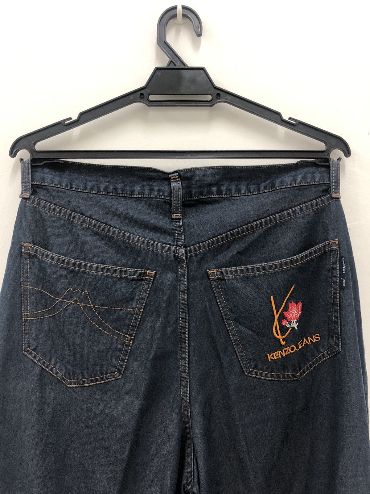 Kenzo Vintage KENZO JEANS Floral Embroidered Japan Denim Pant Size US 30 / EU 46 - 2 Thumbnail