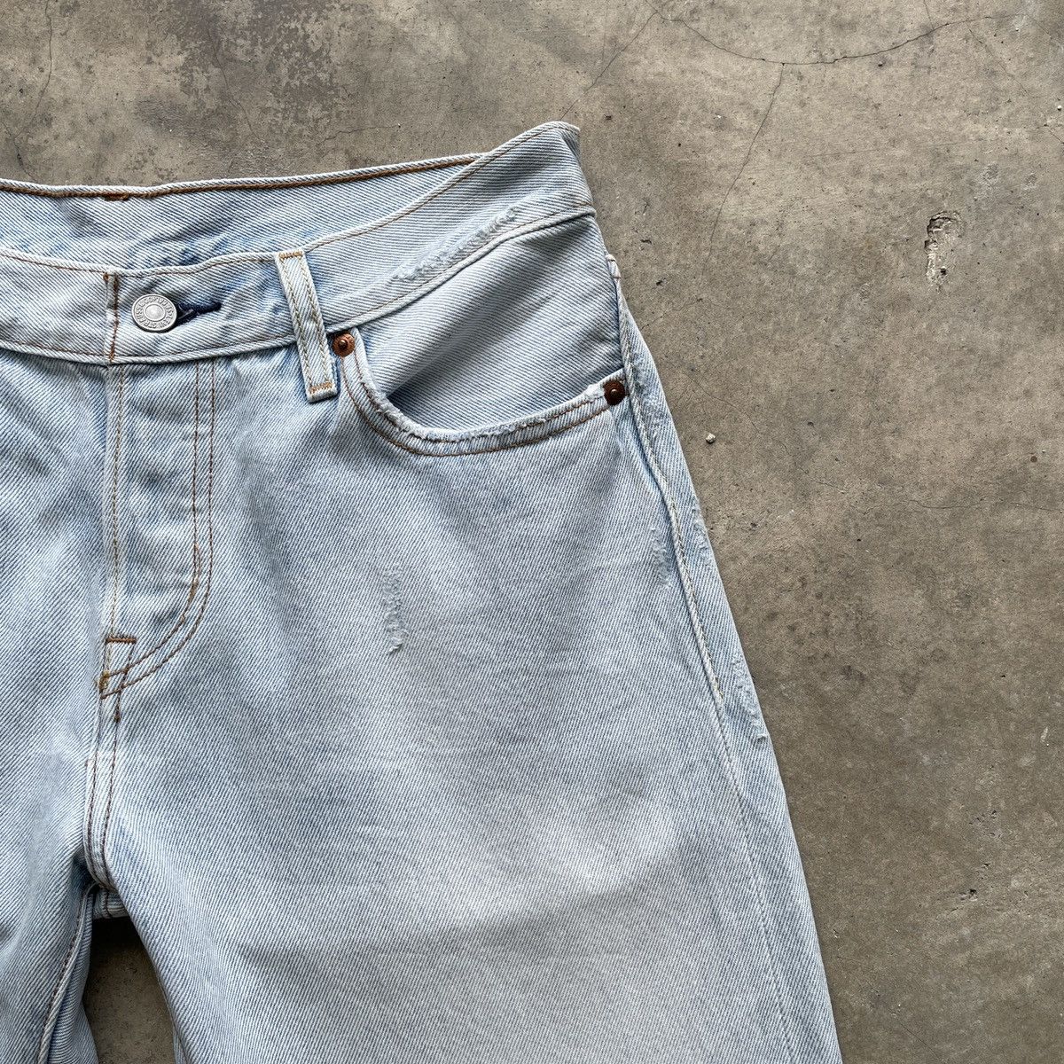 Levi's Vintage Levi’s 501 Jeans 28x26 Levi’s 501 Faded Denim Pants Size US 28 / EU 44 - 4 Thumbnail