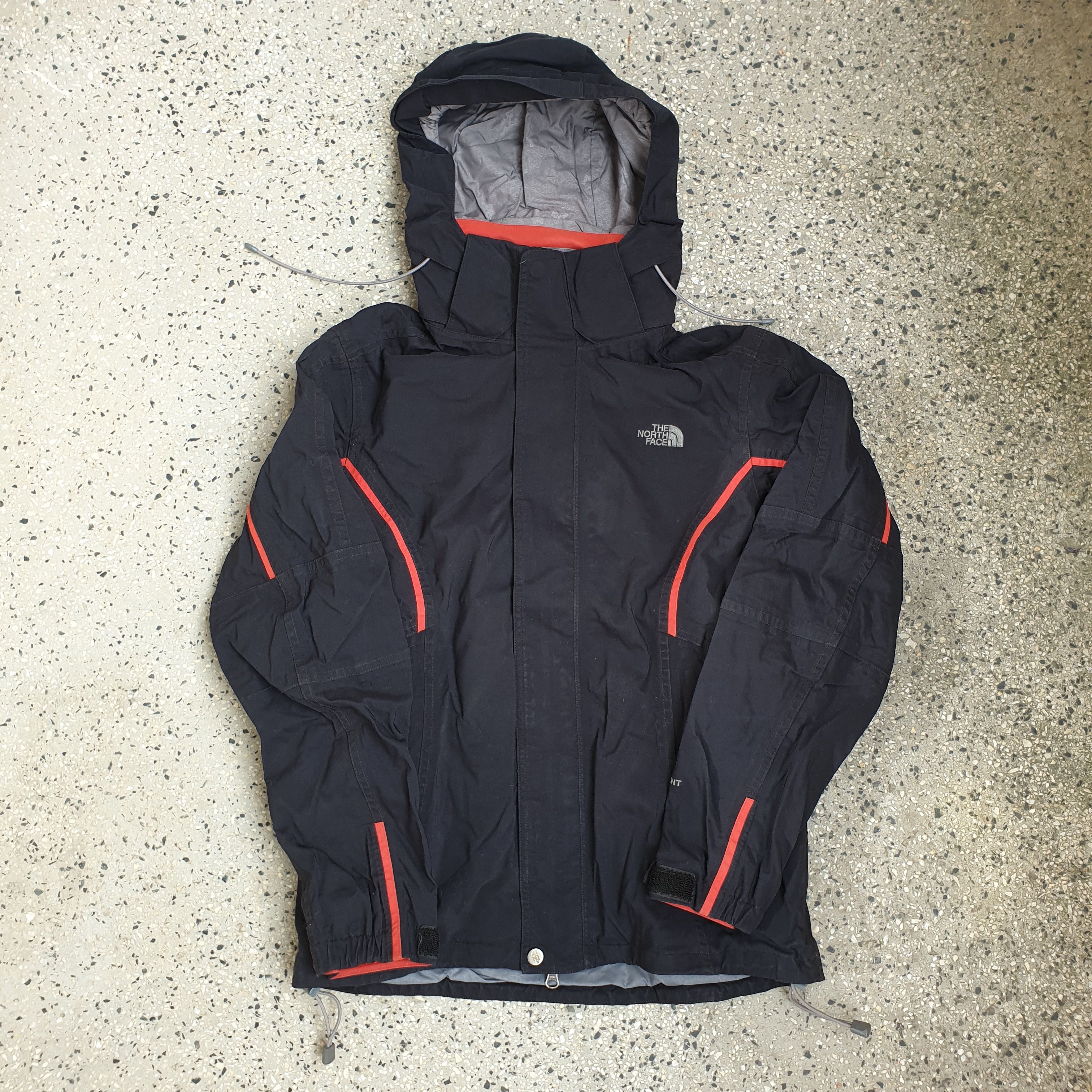 The North Face The North Face Hyvent Heavy Jacket in Black Size M / US 6-8 / IT 42-44 - 1 Thumbnail