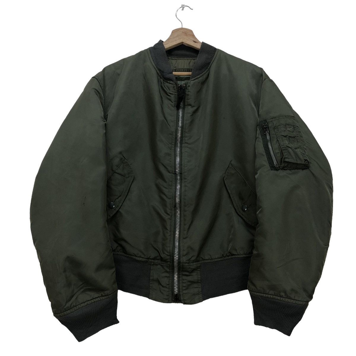 image of Vintage Alpha Industries Bomber Type Ma 1 Jacket in Army Green, Men's (Size Large)