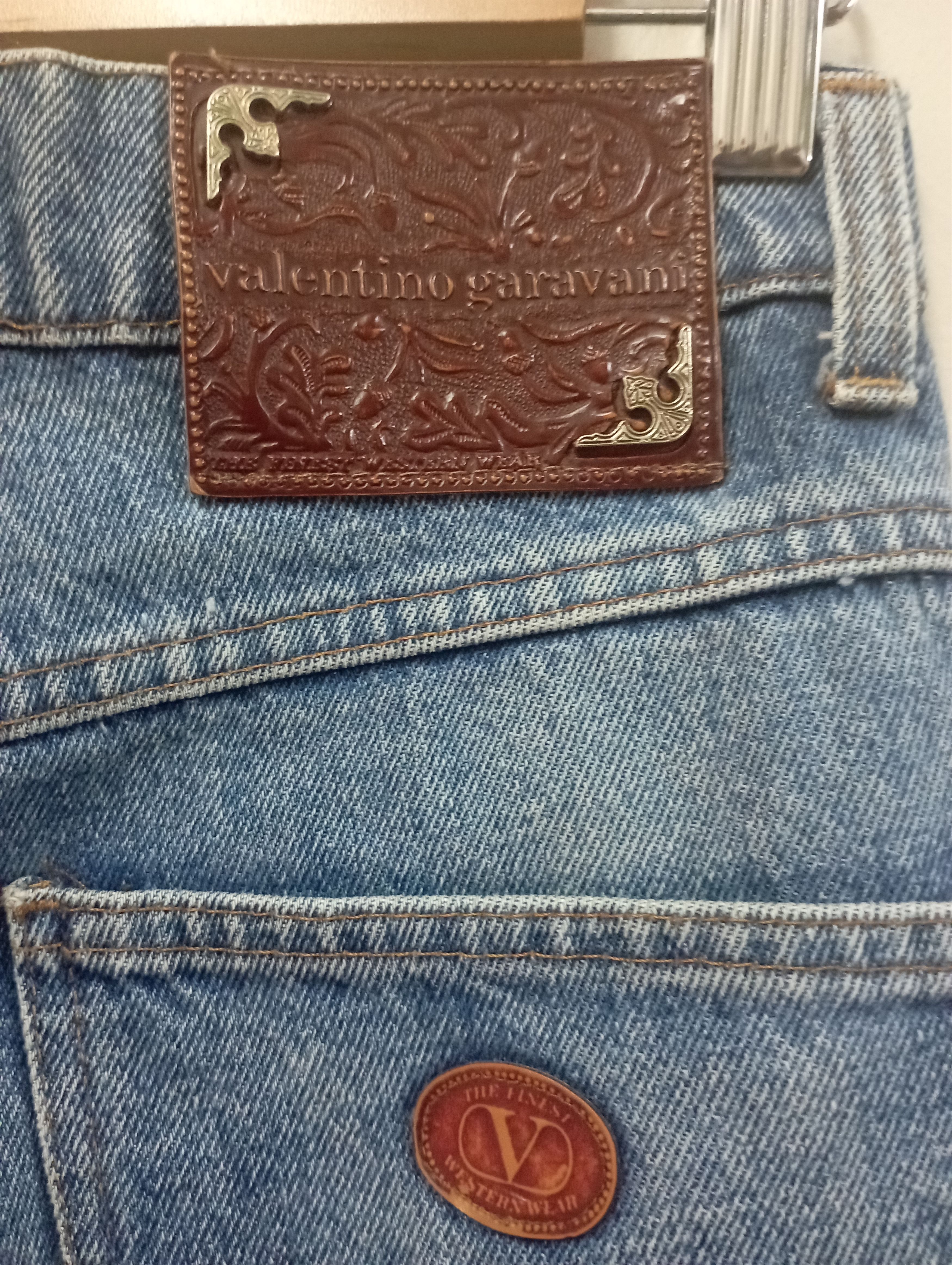 Valentino Made In Italy Valentino Garavani Jeans Luxury Designer Size US 26 / EU 42 - 2 Thumbnail