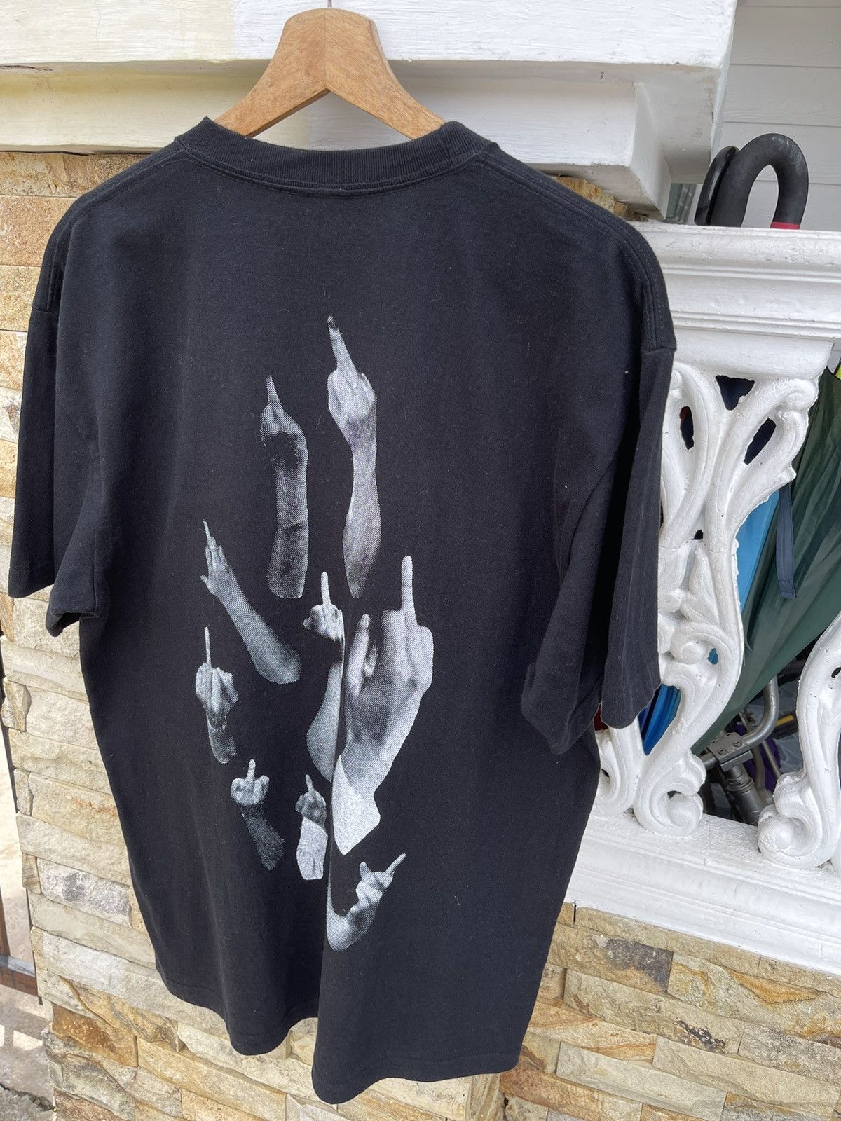A$AP Rocky Rare🔥Vtg FUCK YOU Hand Sign Finger TShirt Wore by Asap Rocky Size US XL / EU 56 / 4 - 4 Thumbnail