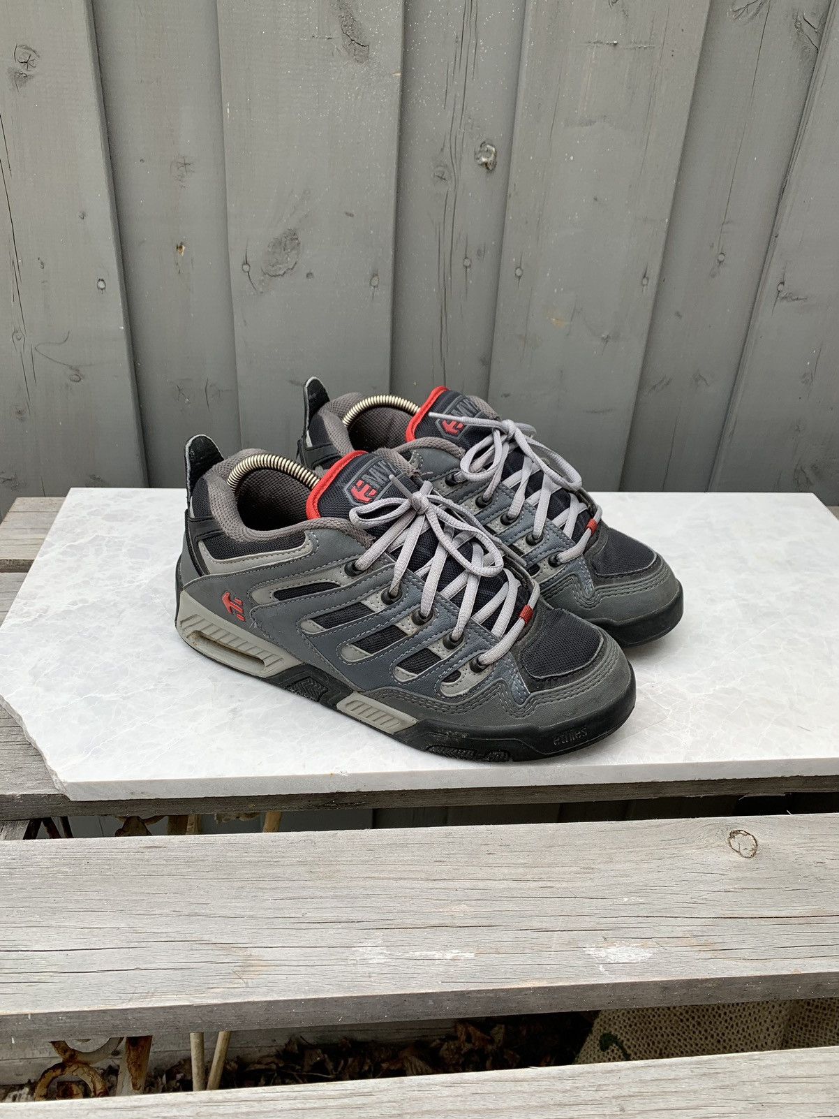 image of Archival Clothing x Etnies Vintage Etnies Mv2 Shoes Mike Vallely Chunky Skate Y2K Dc 8 in Black