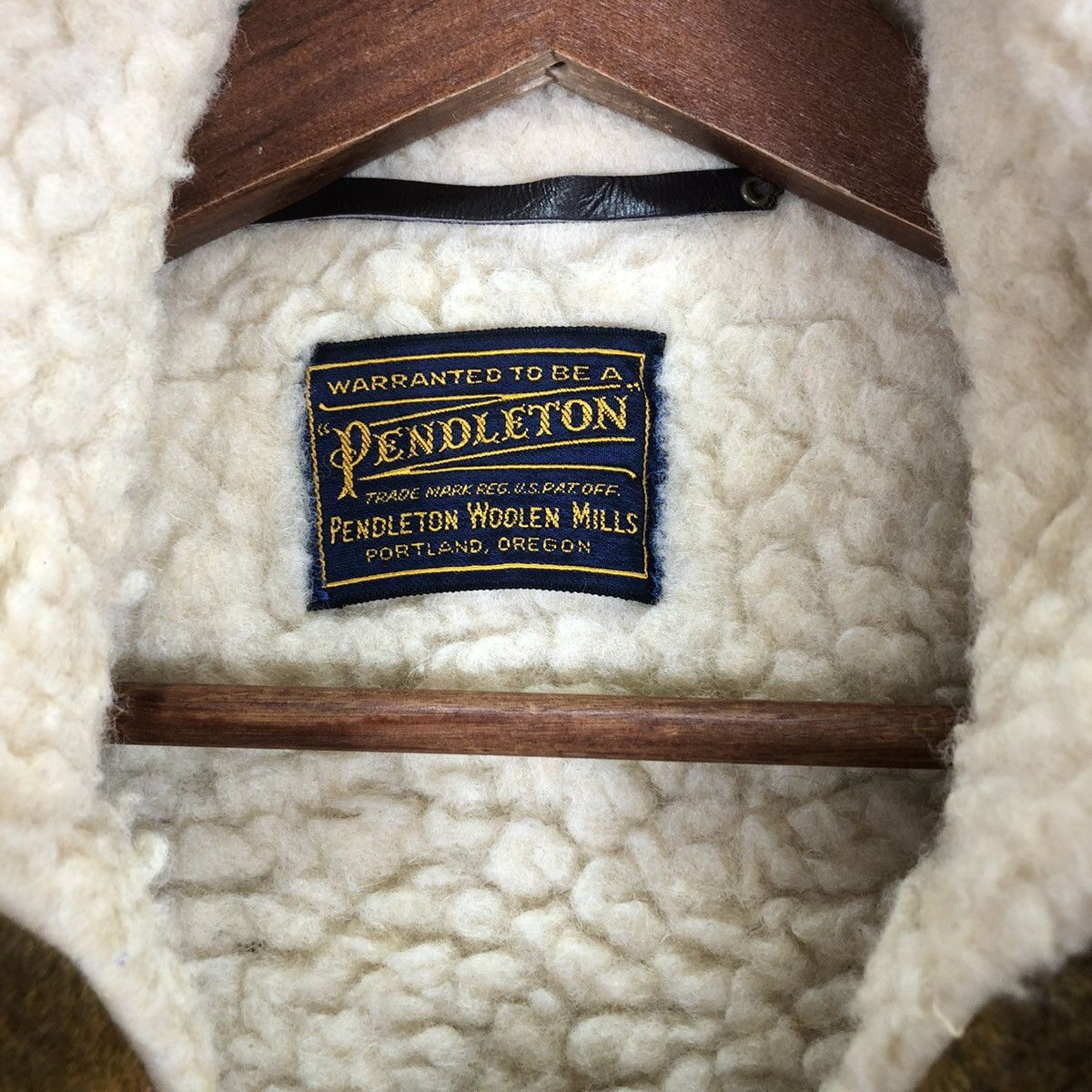 Pendleton VINTAGE 60S PENDLETON SHADOW TARTAN WOOL ZIPPER JACKET Size US L / EU 52-54 / 3 - 11 Thumbnail