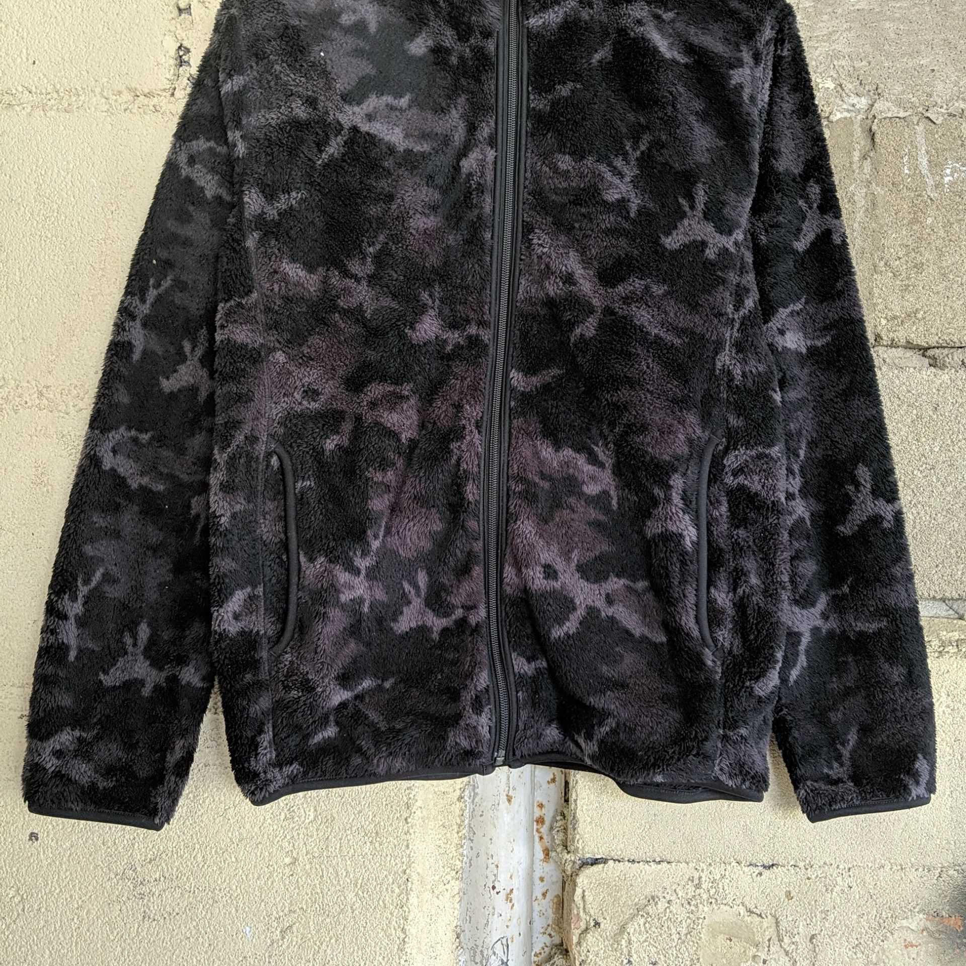 Japanese Brand Vintage Japanese Camo Sweater Knitwear Zipper Size US S / EU 44-46 / 1 - 3 Thumbnail