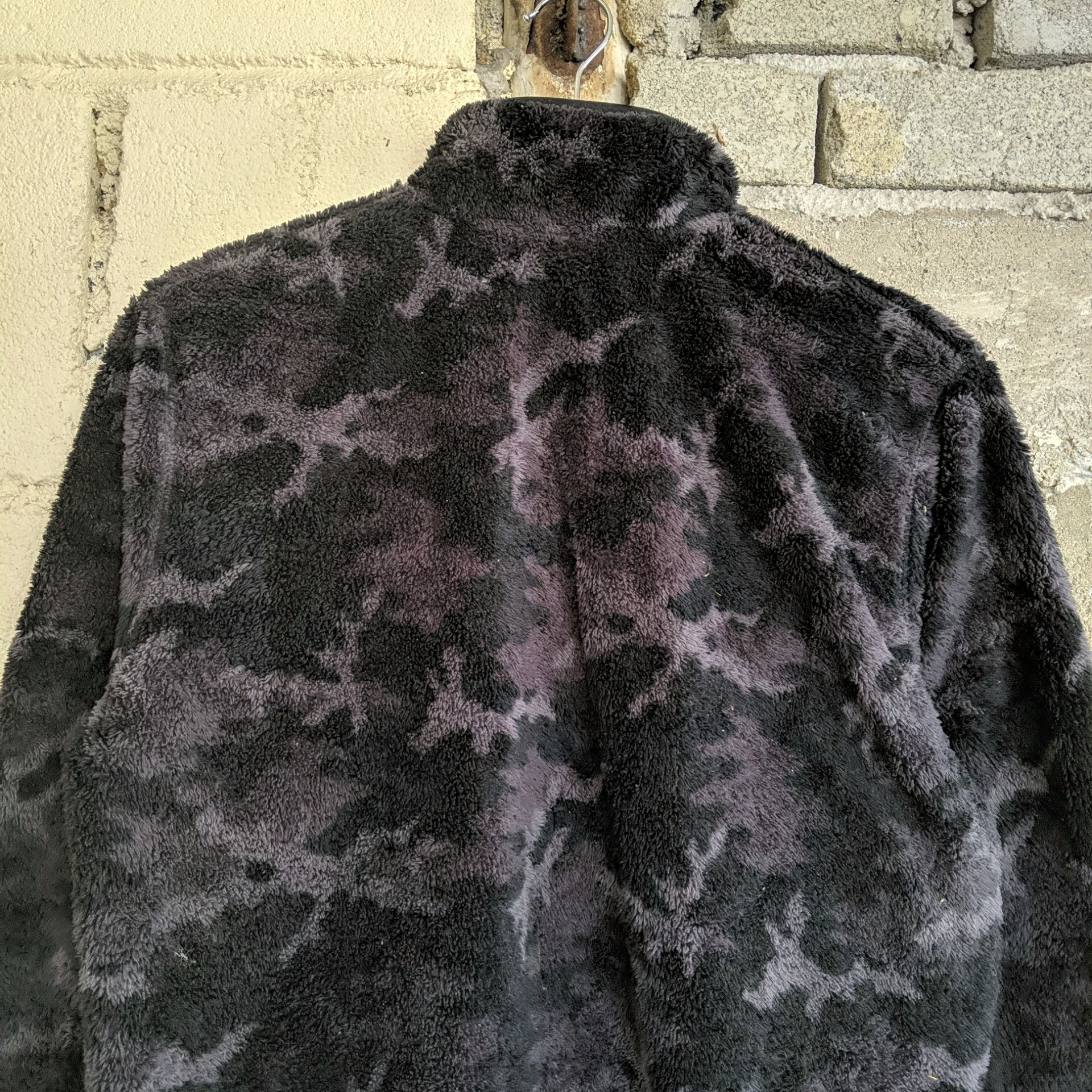 Japanese Brand Vintage Japanese Camo Sweater Knitwear Zipper Size US S / EU 44-46 / 1 - 9 Thumbnail