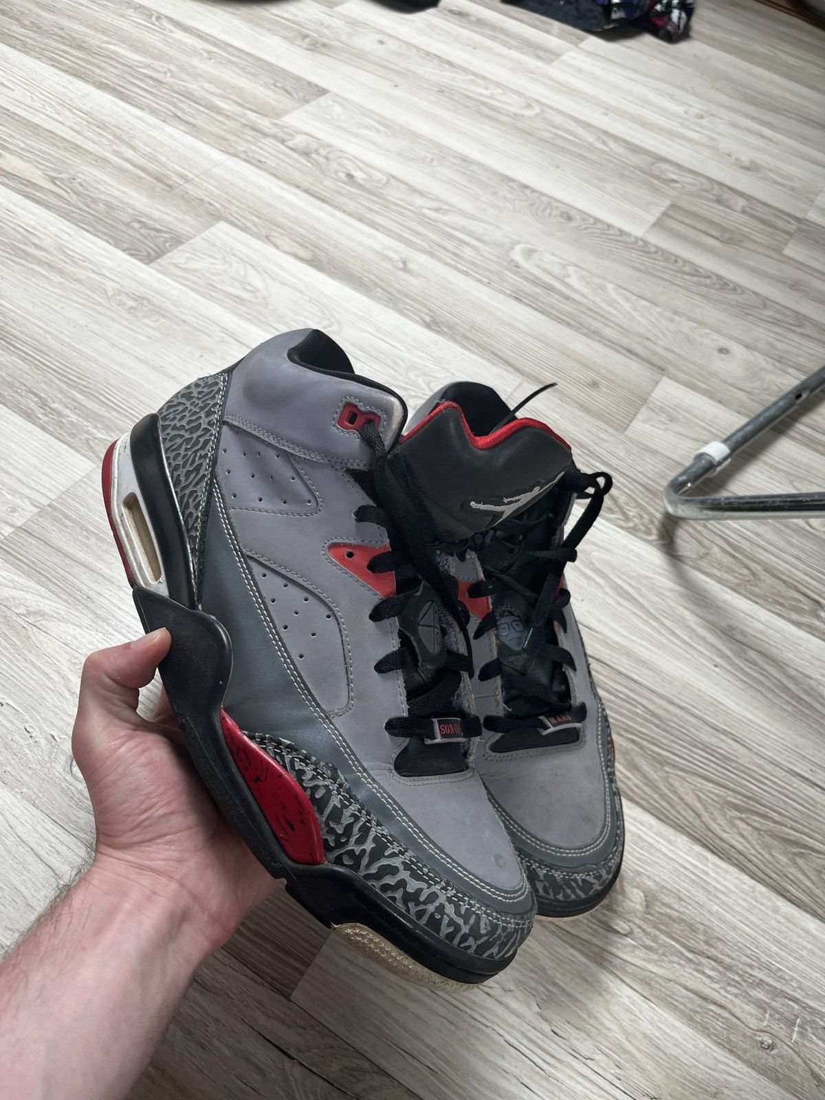 jordan son of mars gym red