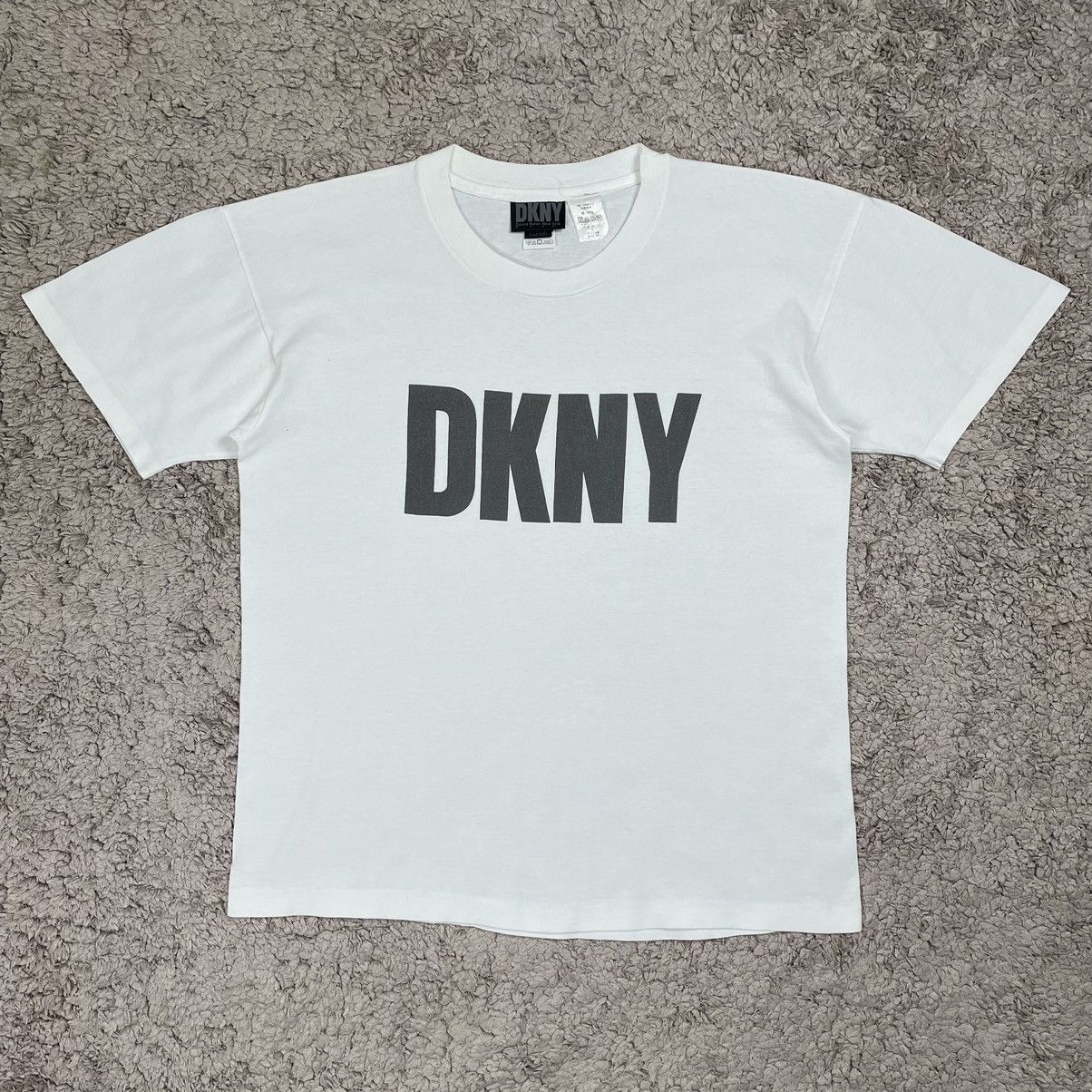Designer Vintage DKNY Speelout T-shirt Size US M / EU 48-50 / 2 - 1 Thumbnail