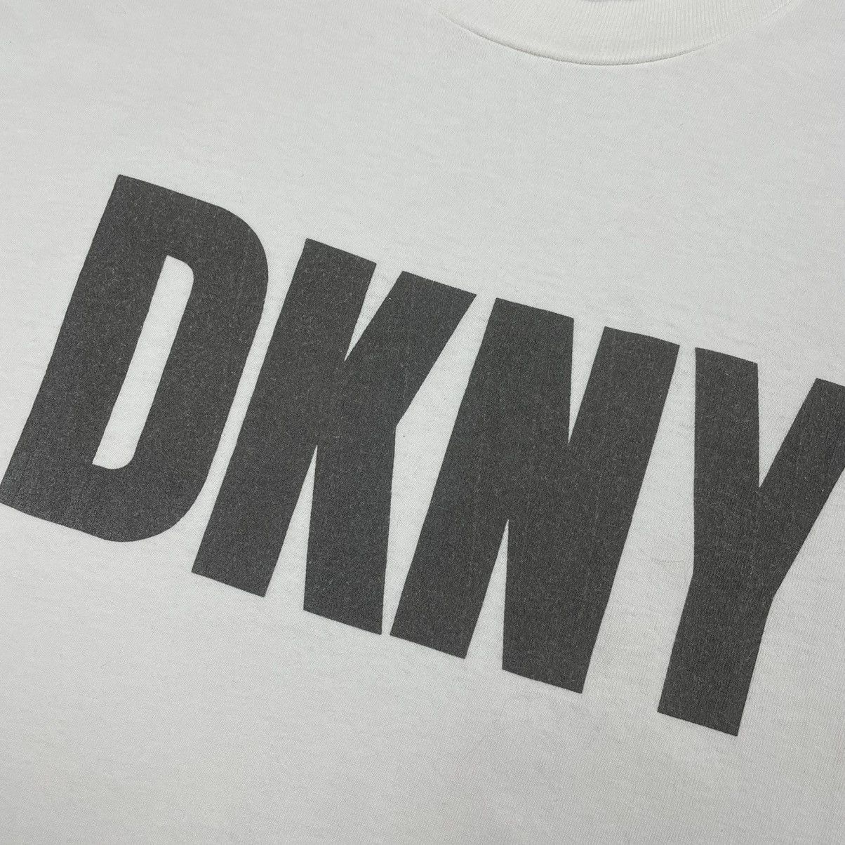 Designer Vintage DKNY Speelout T-shirt Size US M / EU 48-50 / 2 - 6 Thumbnail