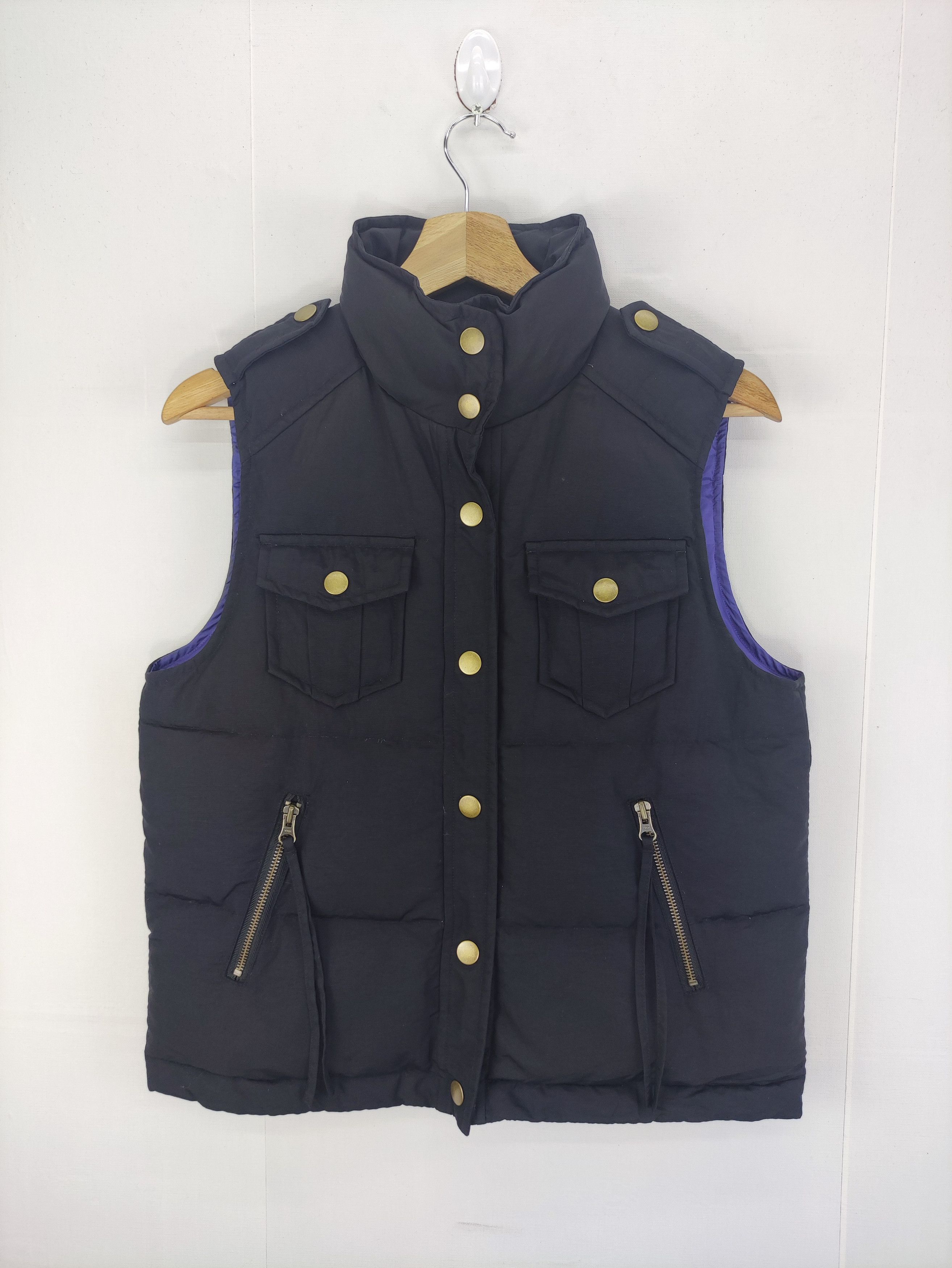 Japanese Brand Vintage Uniqlo Puffer Vest Snap Button Size US S / EU 44-46 / 1 - 1 Thumbnail