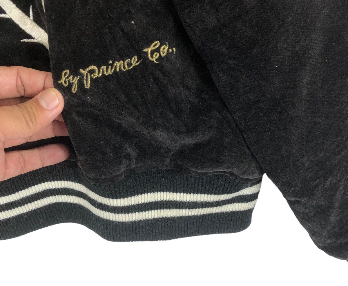 Japanese Brand VINTAGE SUKAJAN FLOWER EMBROIDERY VELVET BOMBER JACKET Size US L / EU 52-54 / 3 - 8 Thumbnail
