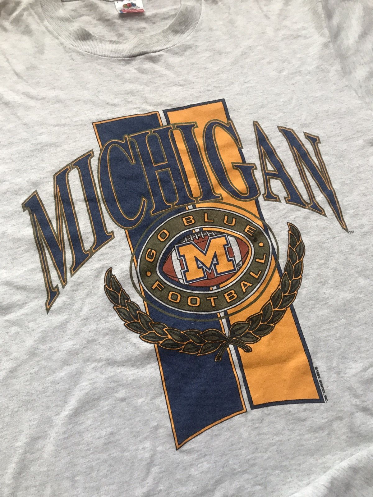 Vintage Vintage 1992 Michigan football t shirt single stitch Size US L / EU 52-54 / 3 - 2 Thumbnail