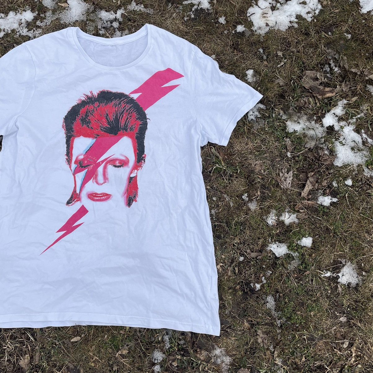 Vintage Vintage 90s David Bowie Graphic Tee Punk Aesthetic Tapered L Size US L / EU 52-54 / 3 - 3 Thumbnail