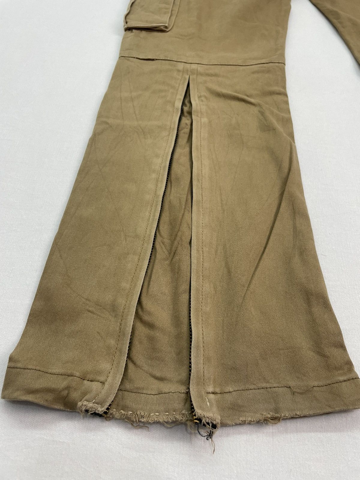 Other ❌Last Drop❌Rare Noid Cargo Multipocket bootcut bell bottom Size US 32 / EU 48 - 11 Thumbnail