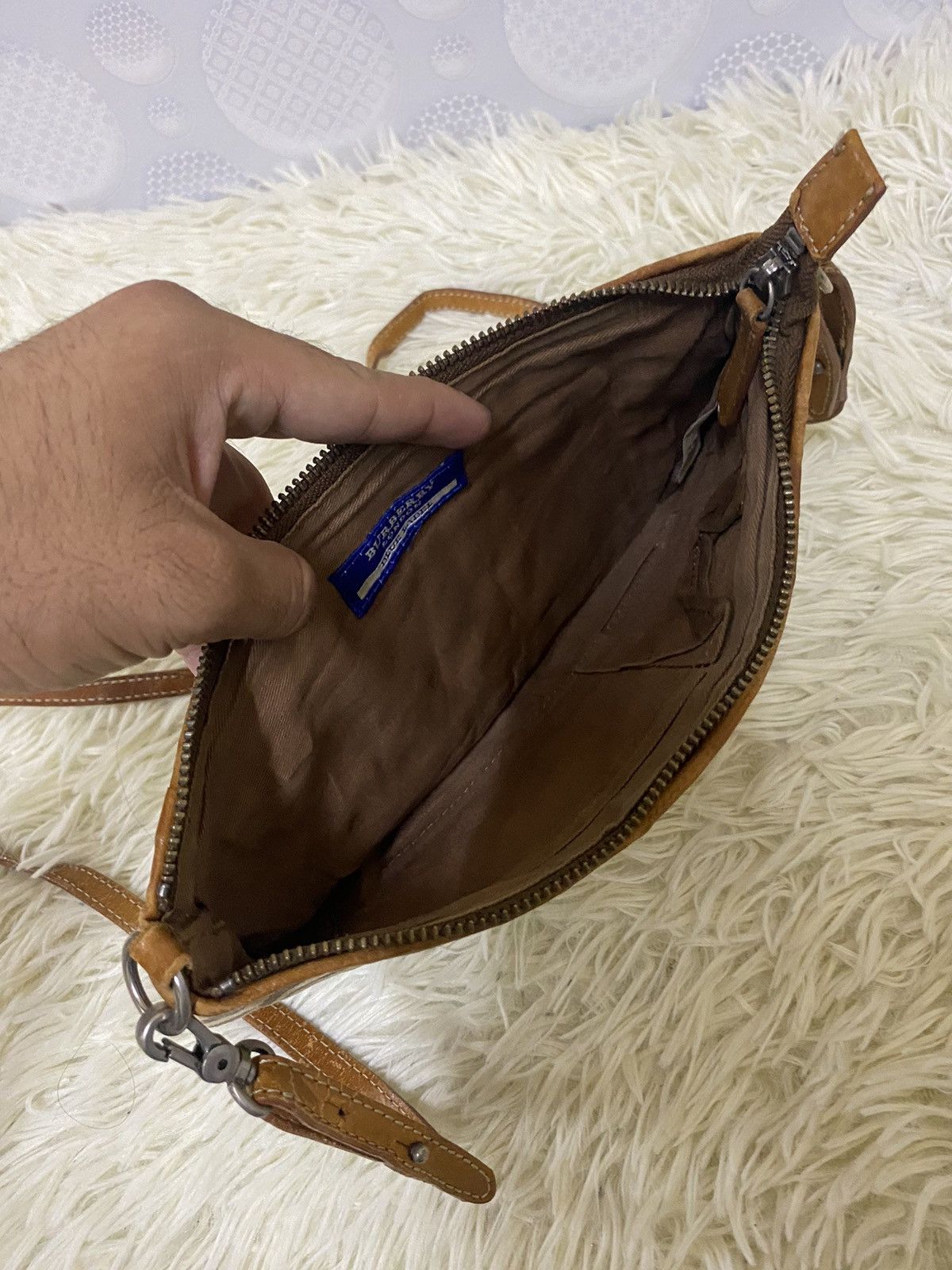 Burberry × Vintage Vintage Burberry Canvas Baguette Luxury Bag Size ONE SIZE - 7 Thumbnail