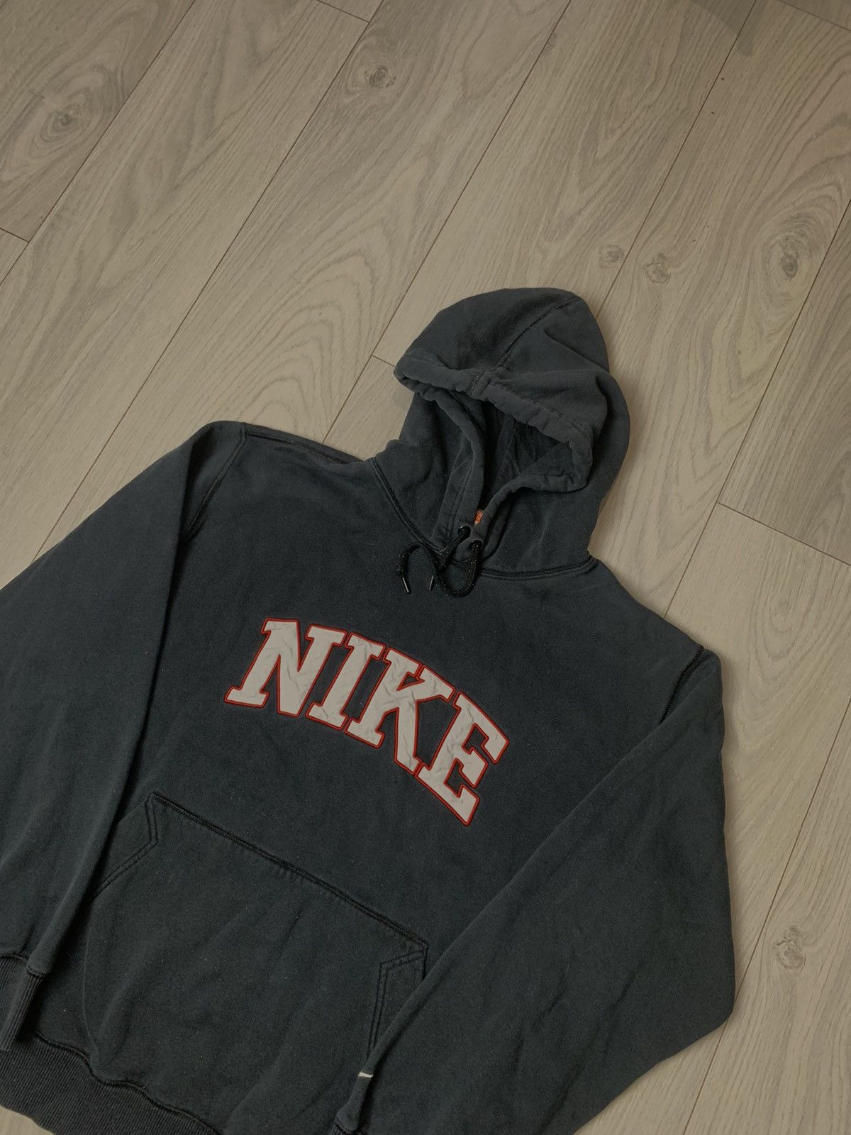 Nike × Vintage Vintage Nike Y2K With Centre Logo Size US XL / EU 56 / 4 - 2 Thumbnail