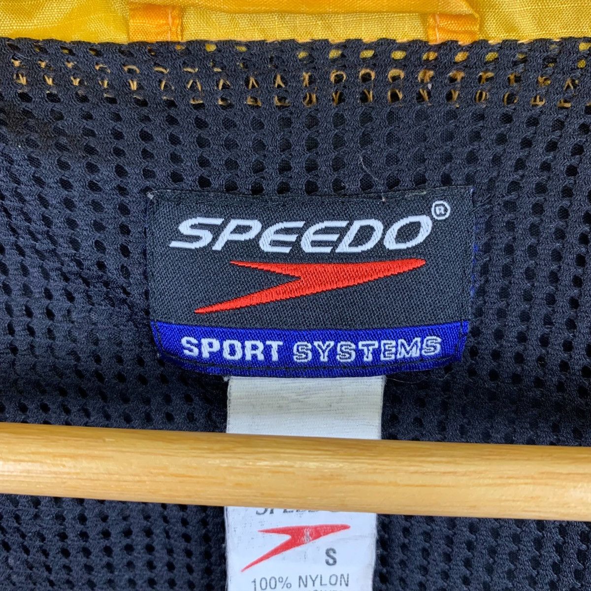 Speedo × Vintage Vintage SPEEDO Sportswear Zipper Windbreaker Light Jacket Size US S / EU 44-46 / 1 - 6 Thumbnail
