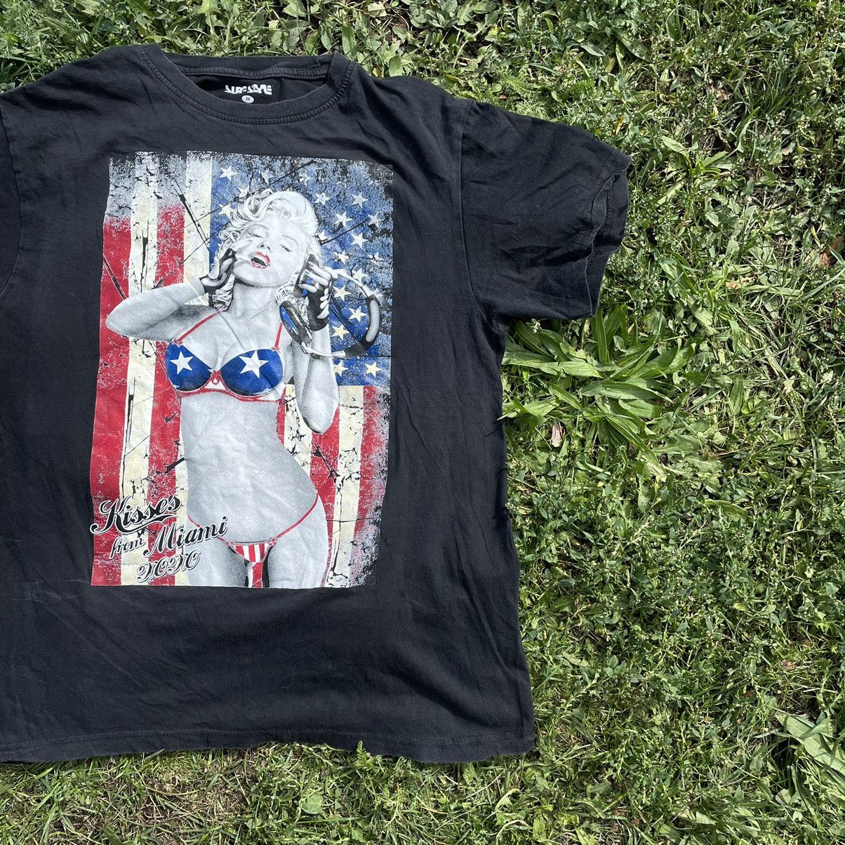 Vintage Vintage Y2K Marilyn Monroe Graphic Tee Sun Faded Black M Size US M / EU 48-50 / 2 - 2 Thumbnail
