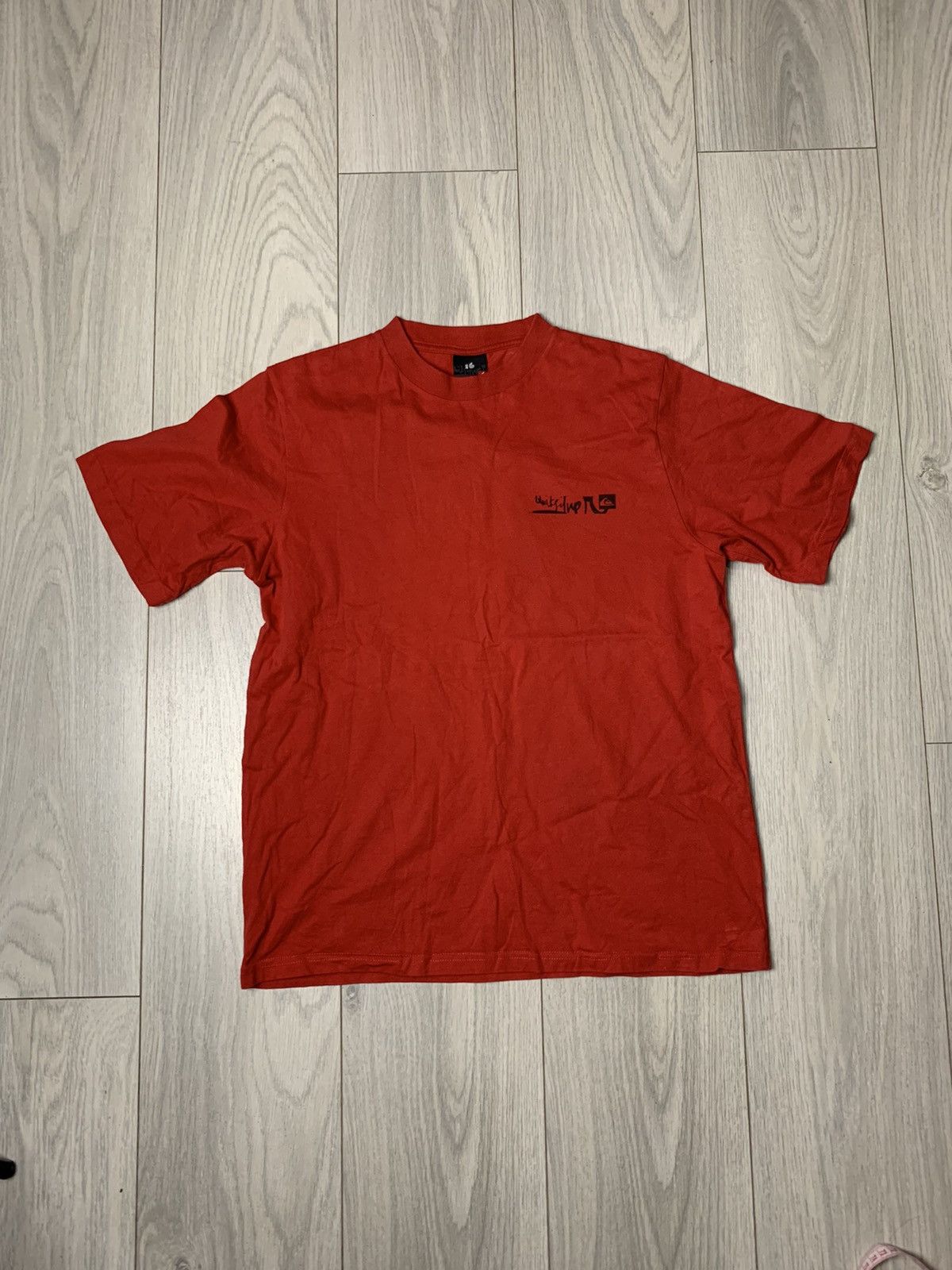Quiksilver × Vintage Vintage T-Shirt Quicksilver With Double Side Logo Print Size US S / EU 44-46 / 1 - 1 Thumbnail